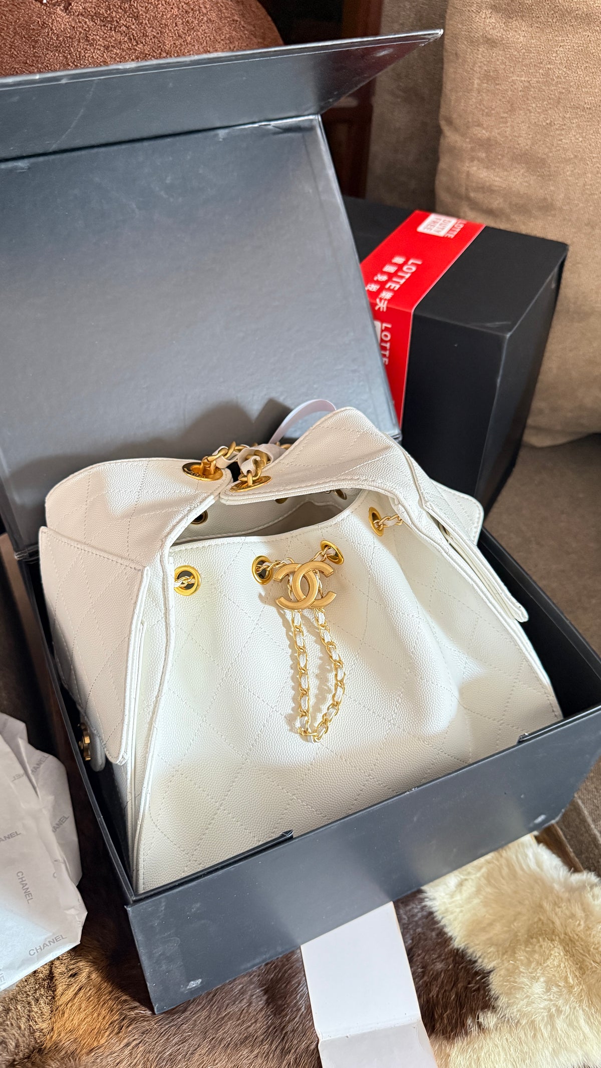 Chanel 25 small quilted hobo bag-AAA Series-Folding box Packaging.