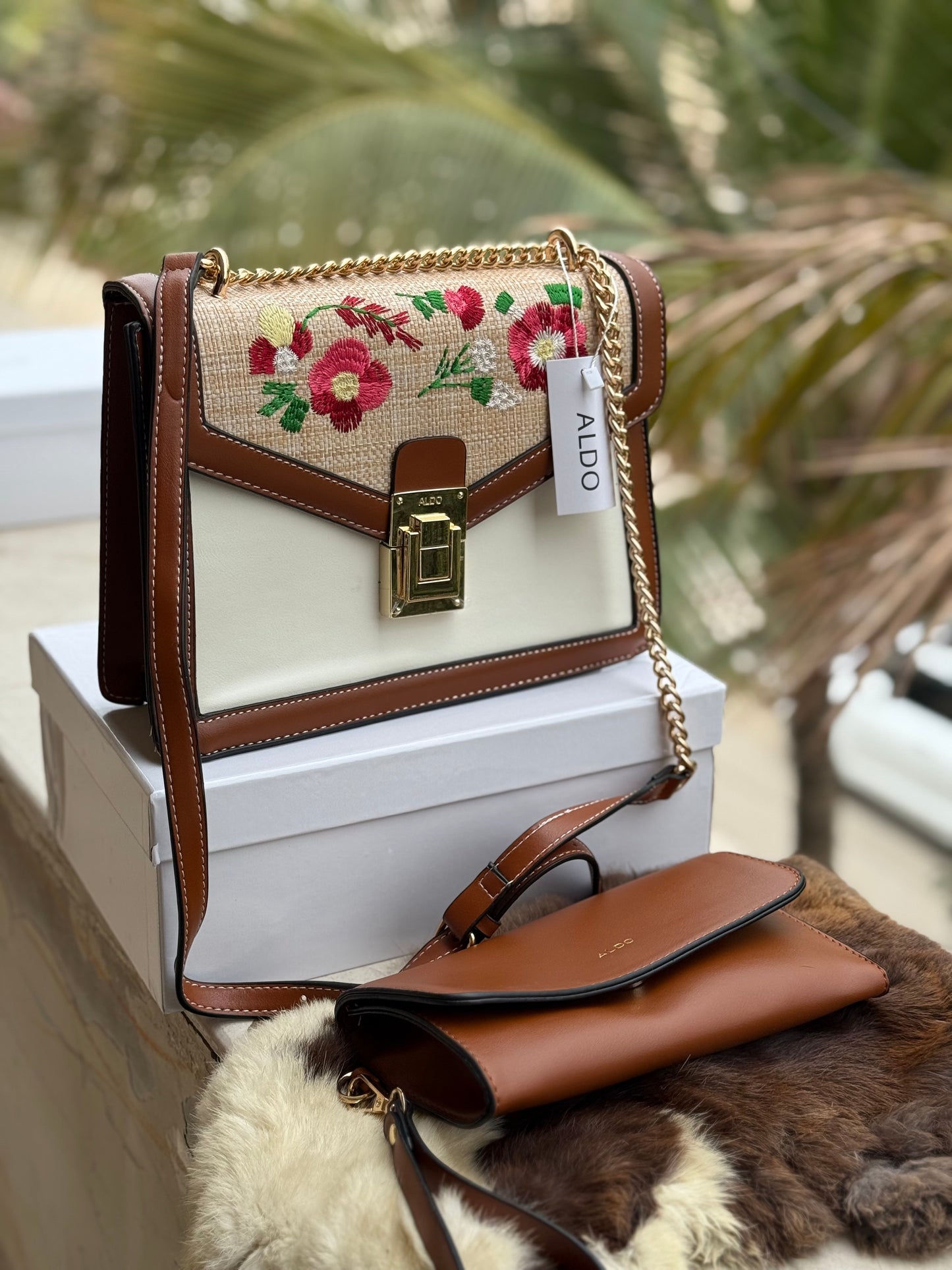 ALDO FLORAL Crossbody- With Pouch!