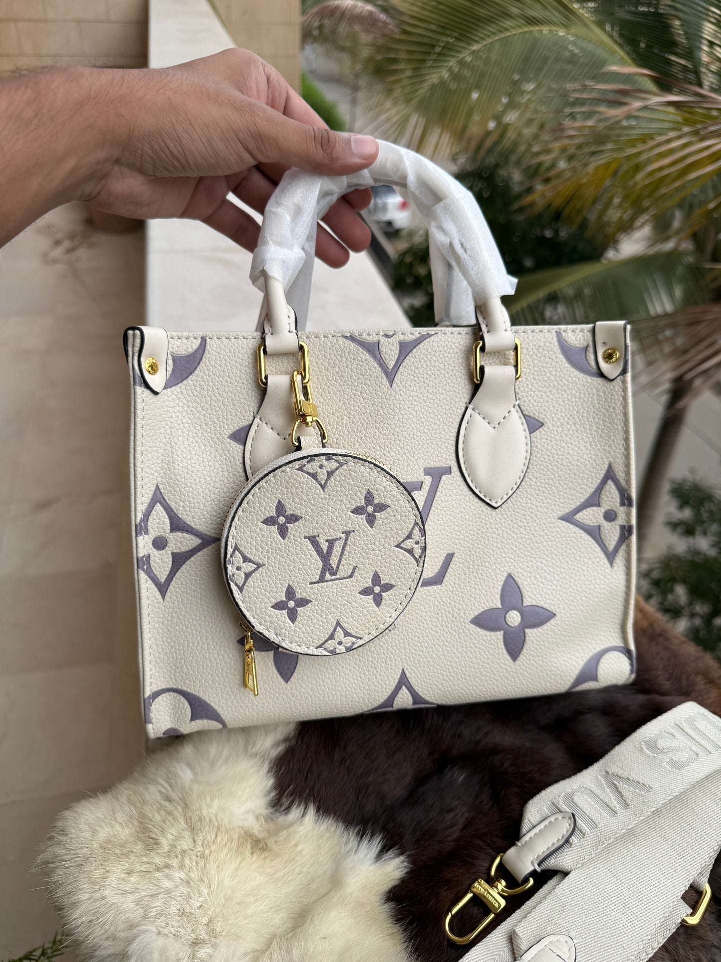 Louis Vuitton On the PM-With Folding Box ( Master Series )