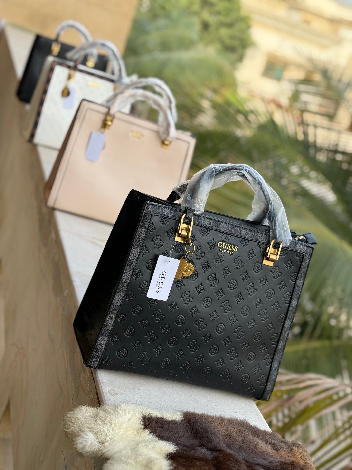 Guess Abey Tote Bag-Master Quality ( light Pink )