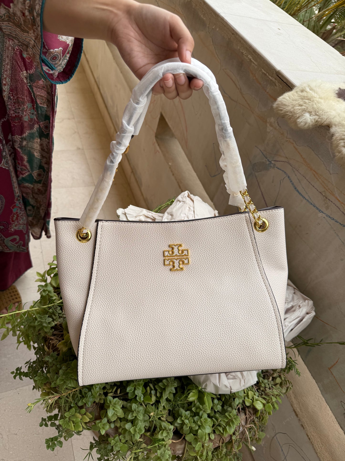 Tory Burch Britten Slouchy Tote Milky White/Cream ( Master Series )