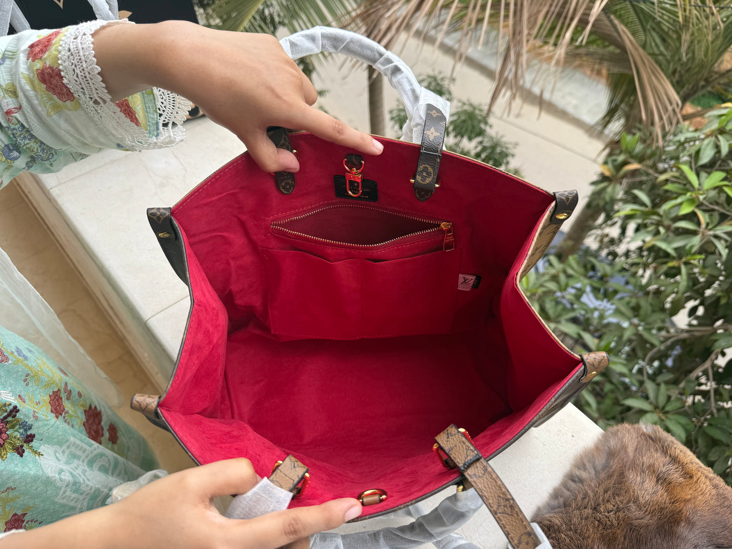 Louis Vuitton On the go MM ( Dual Color ) Master Series.