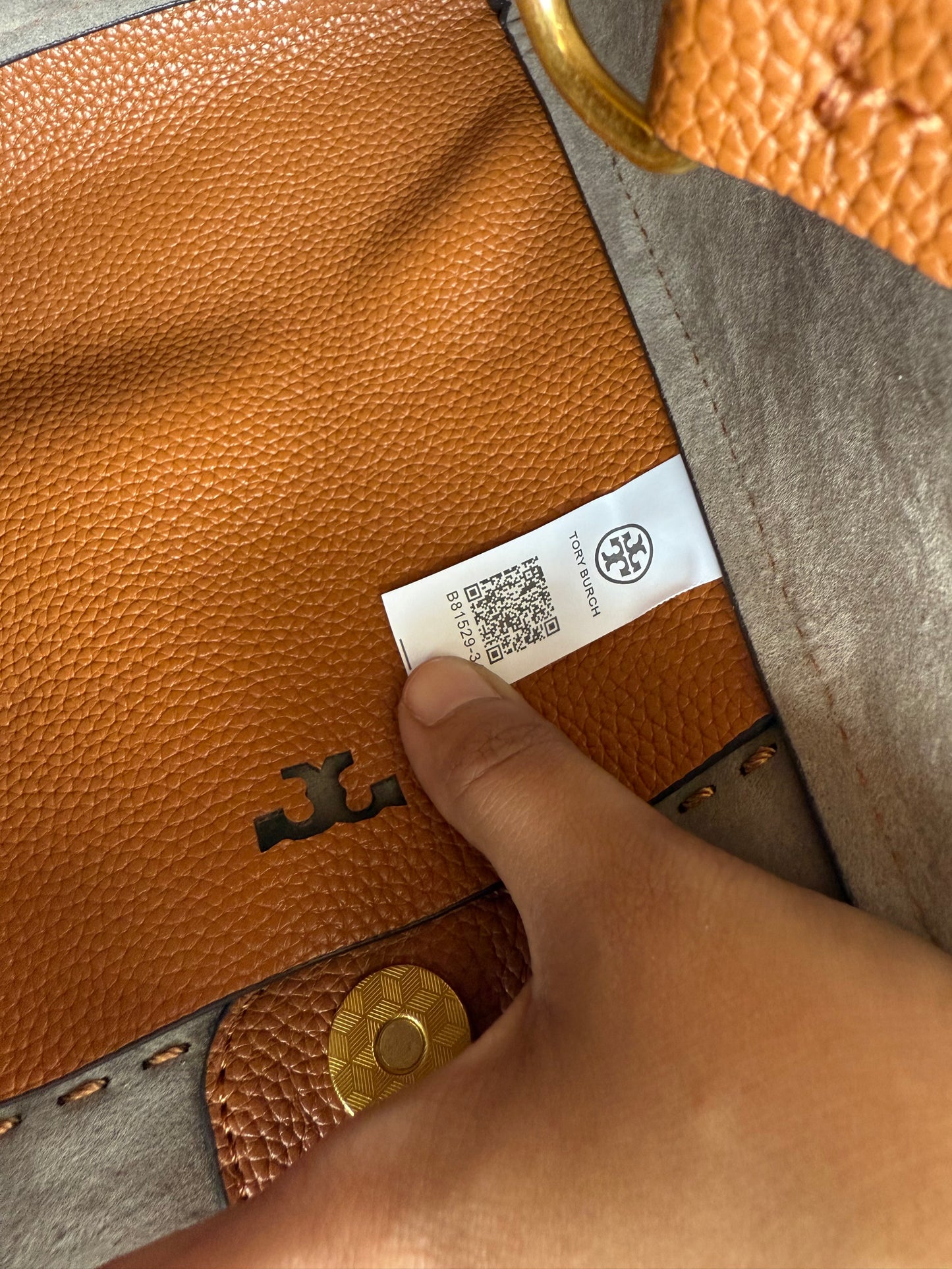 TORY BURCH MCGRAW BUCKET BAG ( Master Series )