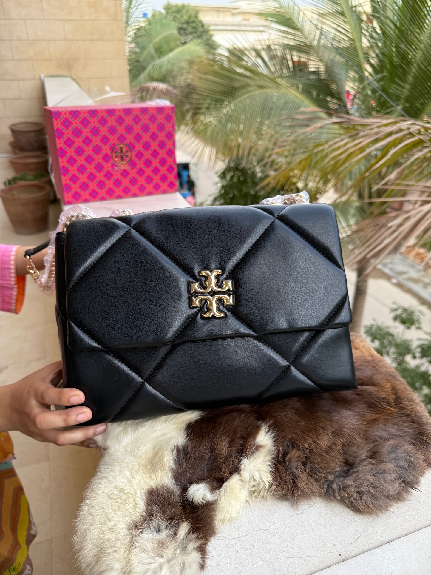 TORY BURCH KIRA DIAMOND QUILT SHOULDER BAG With Box ( Master Series )