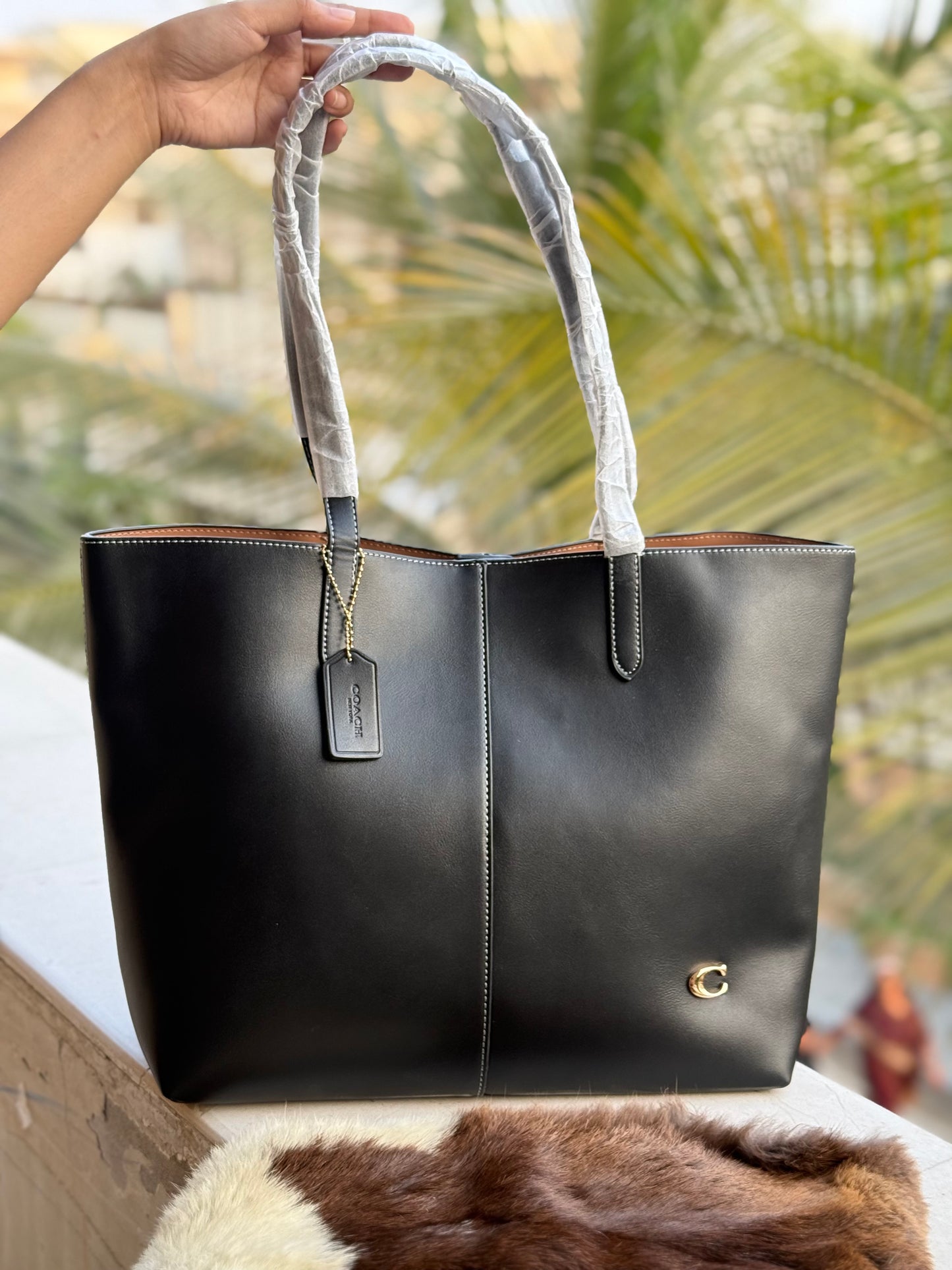 Coach North Tote Bag 32-Master Series