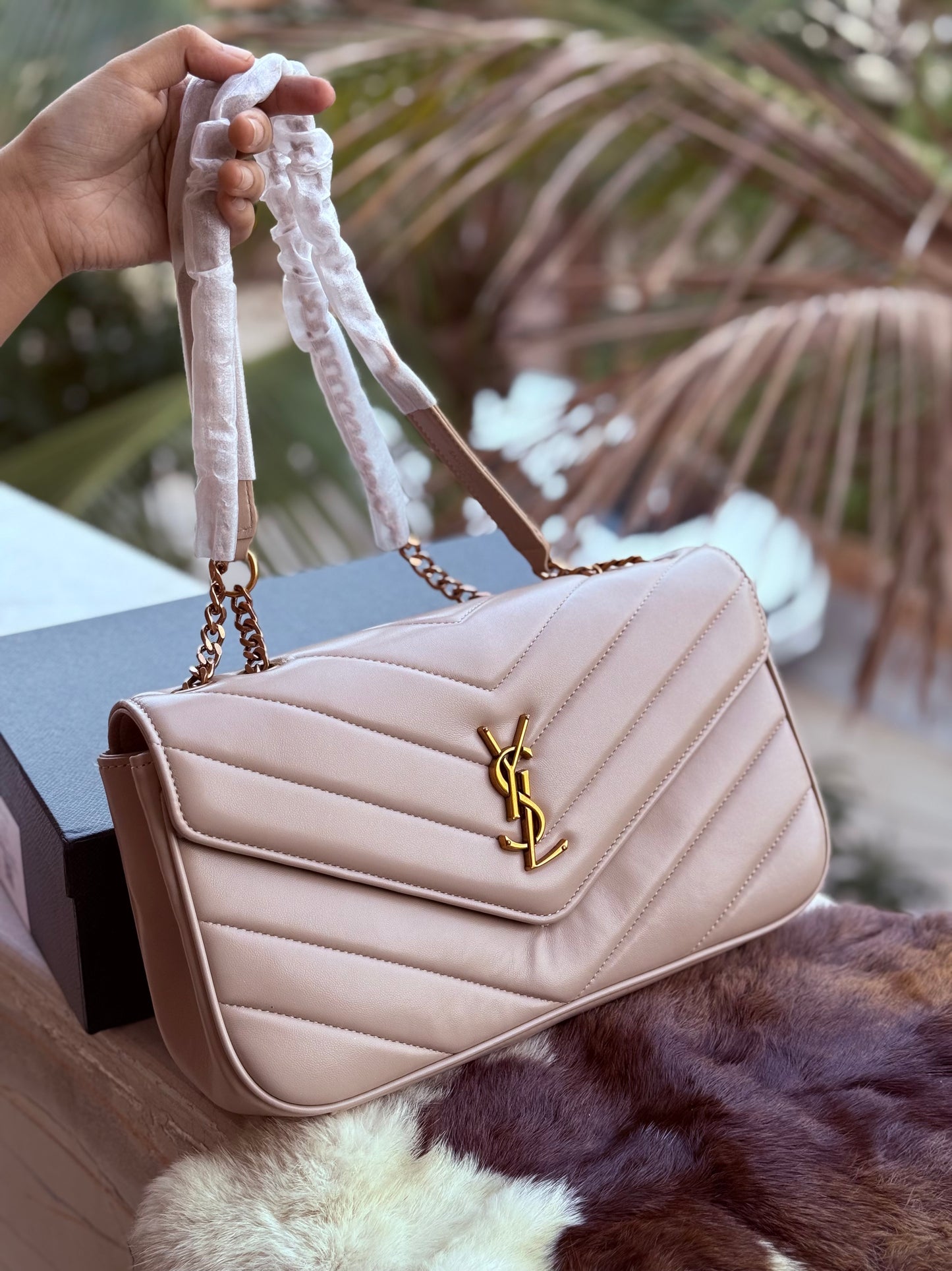 YSL Loulou Master Series With Box Skin Fawn ( Master Series )
