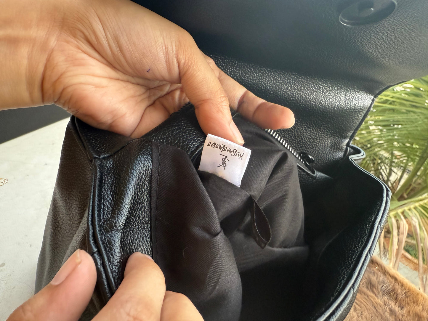 YSL Saint Lauren College Shoulder Bag!