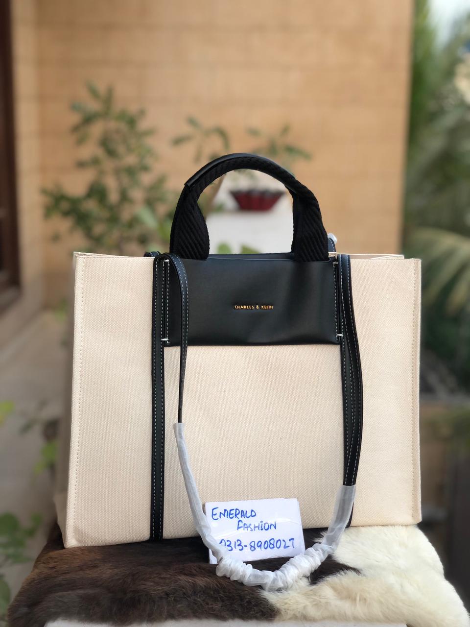 Charles & Keith SHALIA Full size tote ( Master Series )