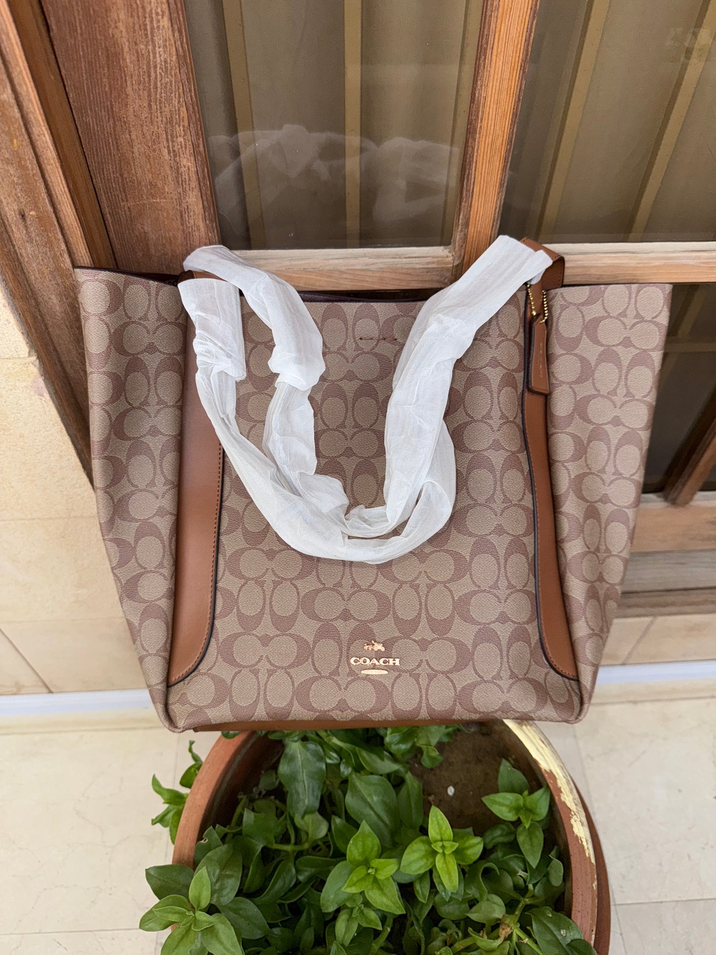 Coach Hadley Tote Master Series.