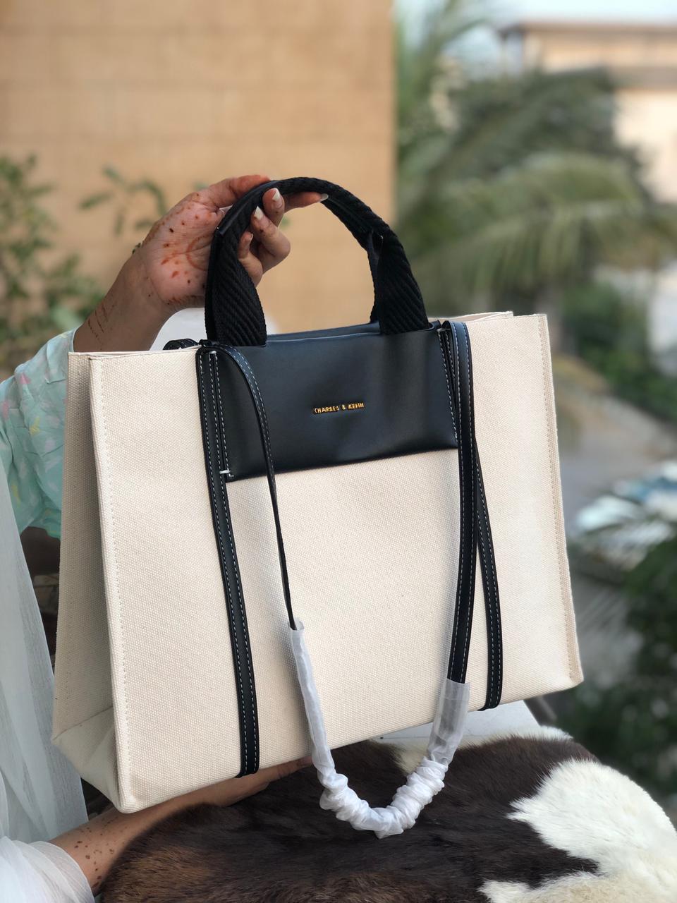 Charles & Keith SHALIA Full size tote ( Master Series )