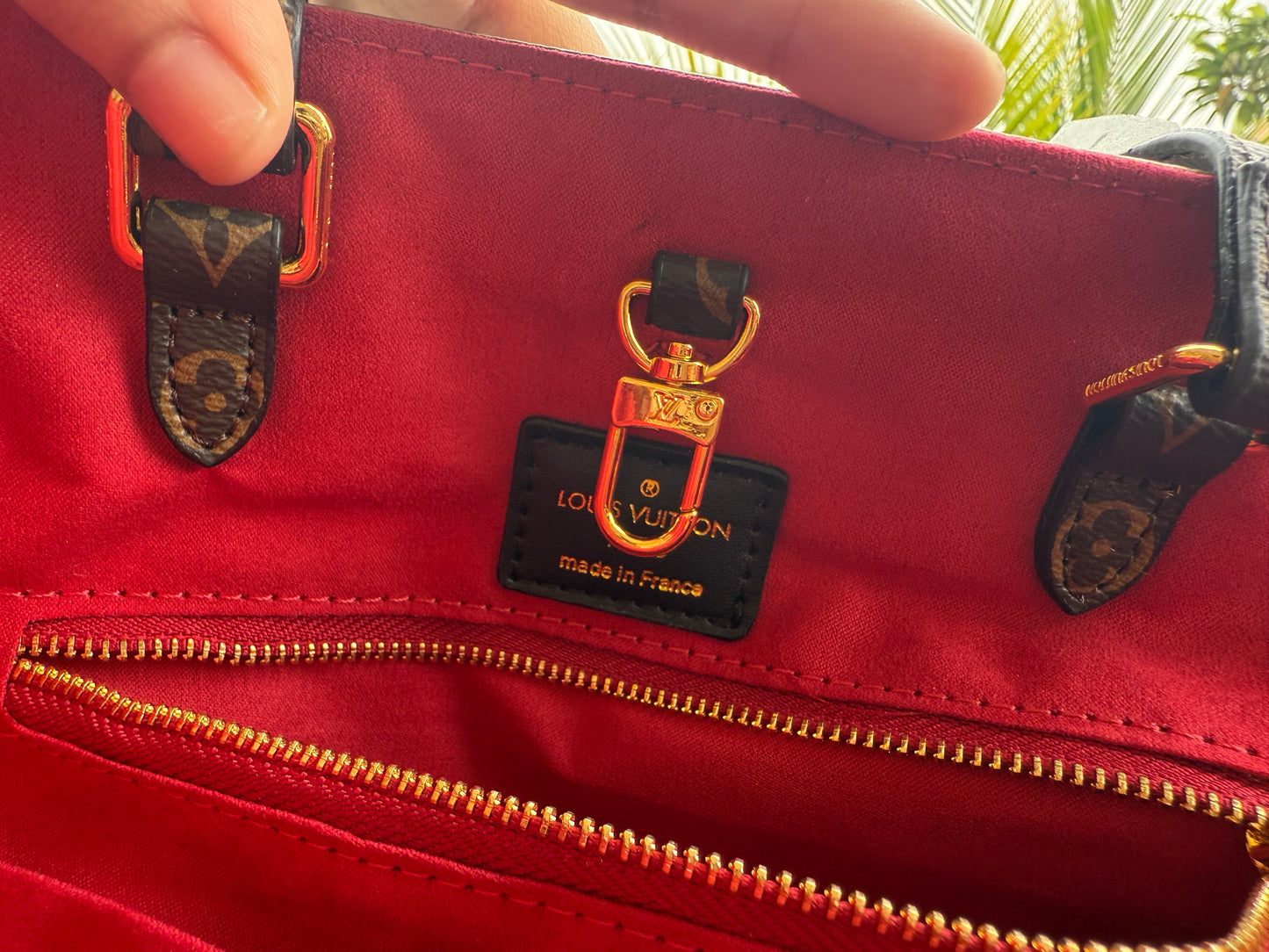 Louis Vuitton On the go MM ( Dual Color ) Master Series.