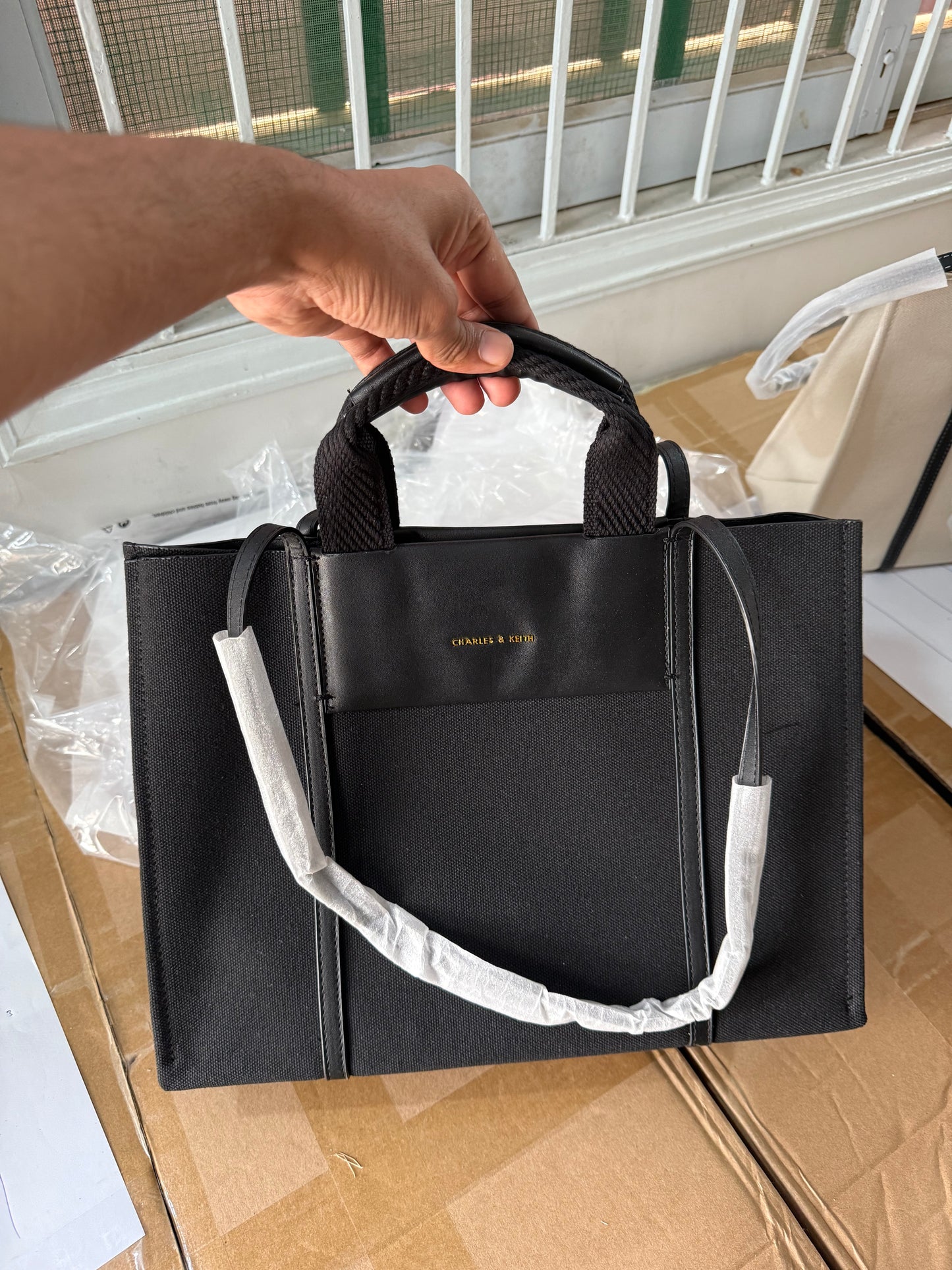 Charles & Keith SHALIA Full Size Tote All black ( Master Series )