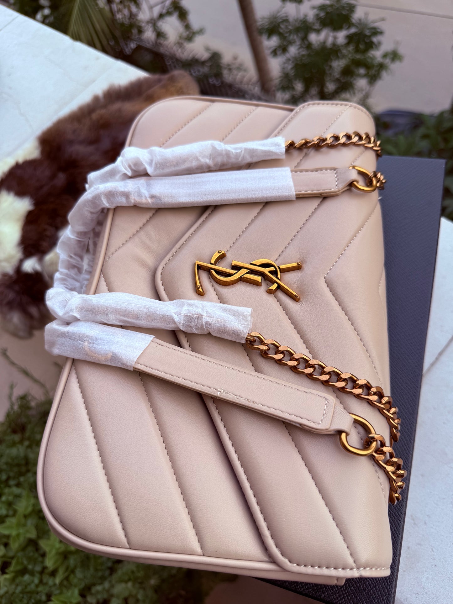 YSL Loulou Master Series With Box Skin Fawn ( Master Series )