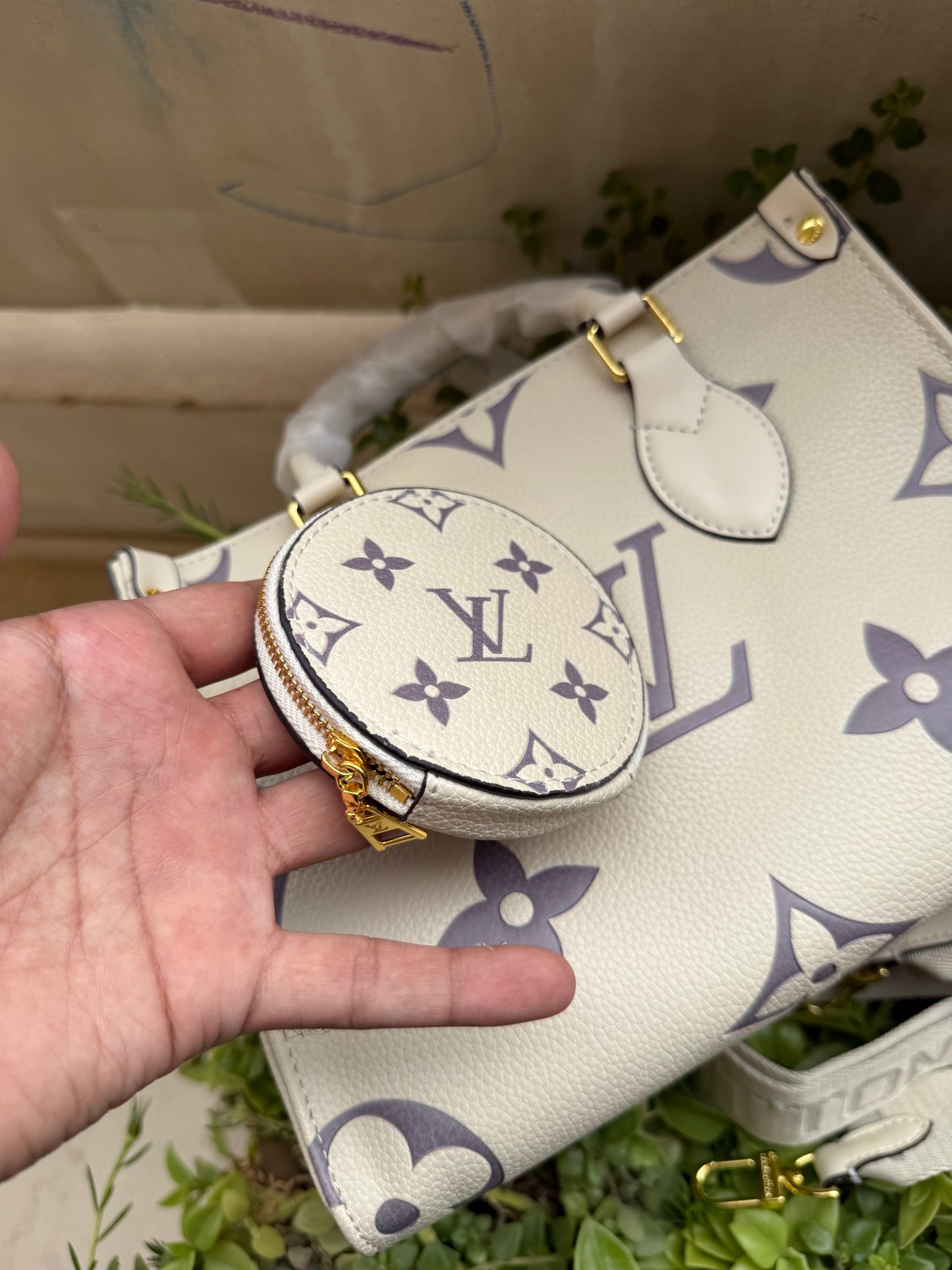 Louis Vuitton On the PM-With Folding Box ( Master Series )