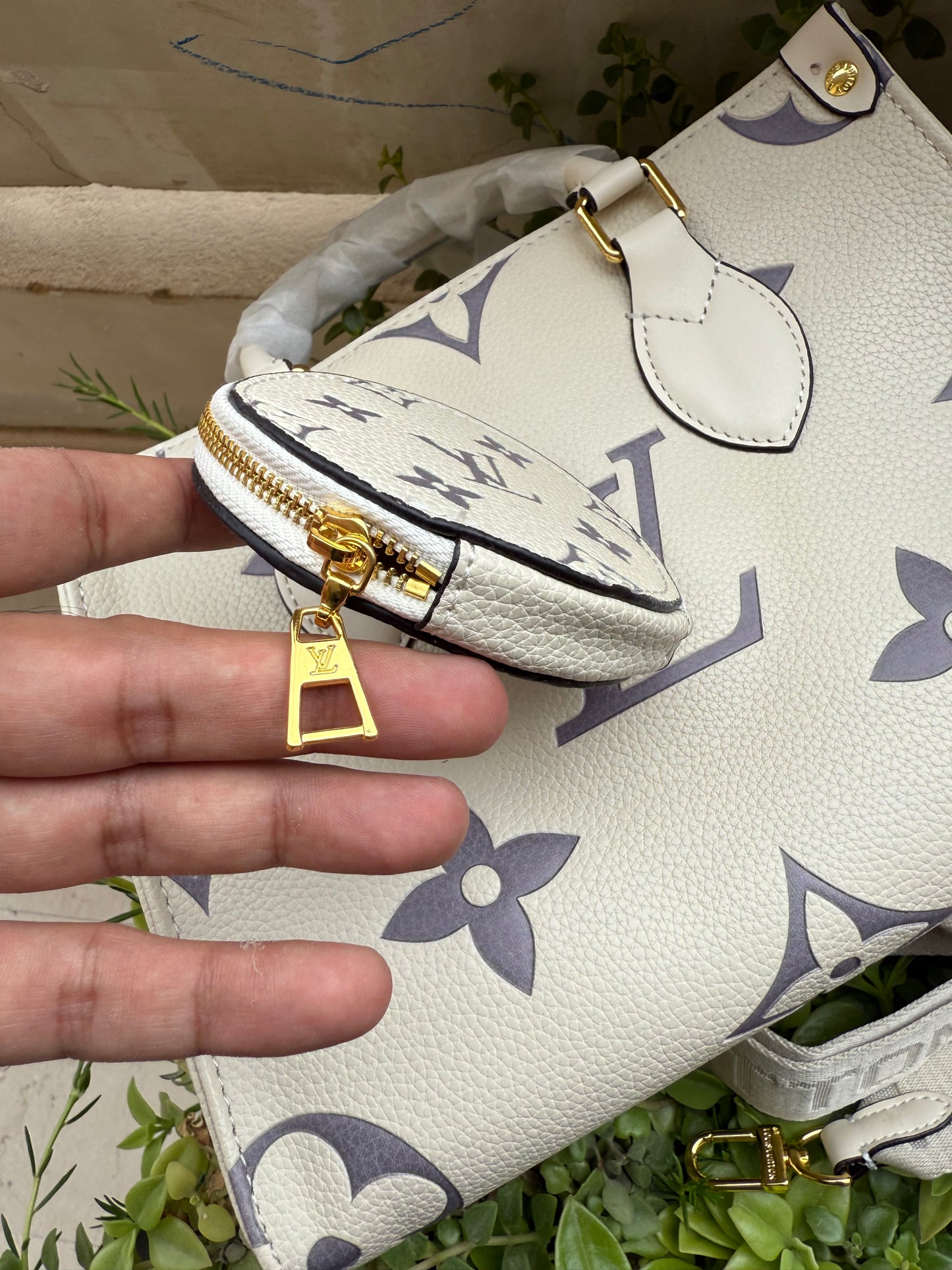 Louis Vuitton On the PM-With Folding Box ( Master Series )