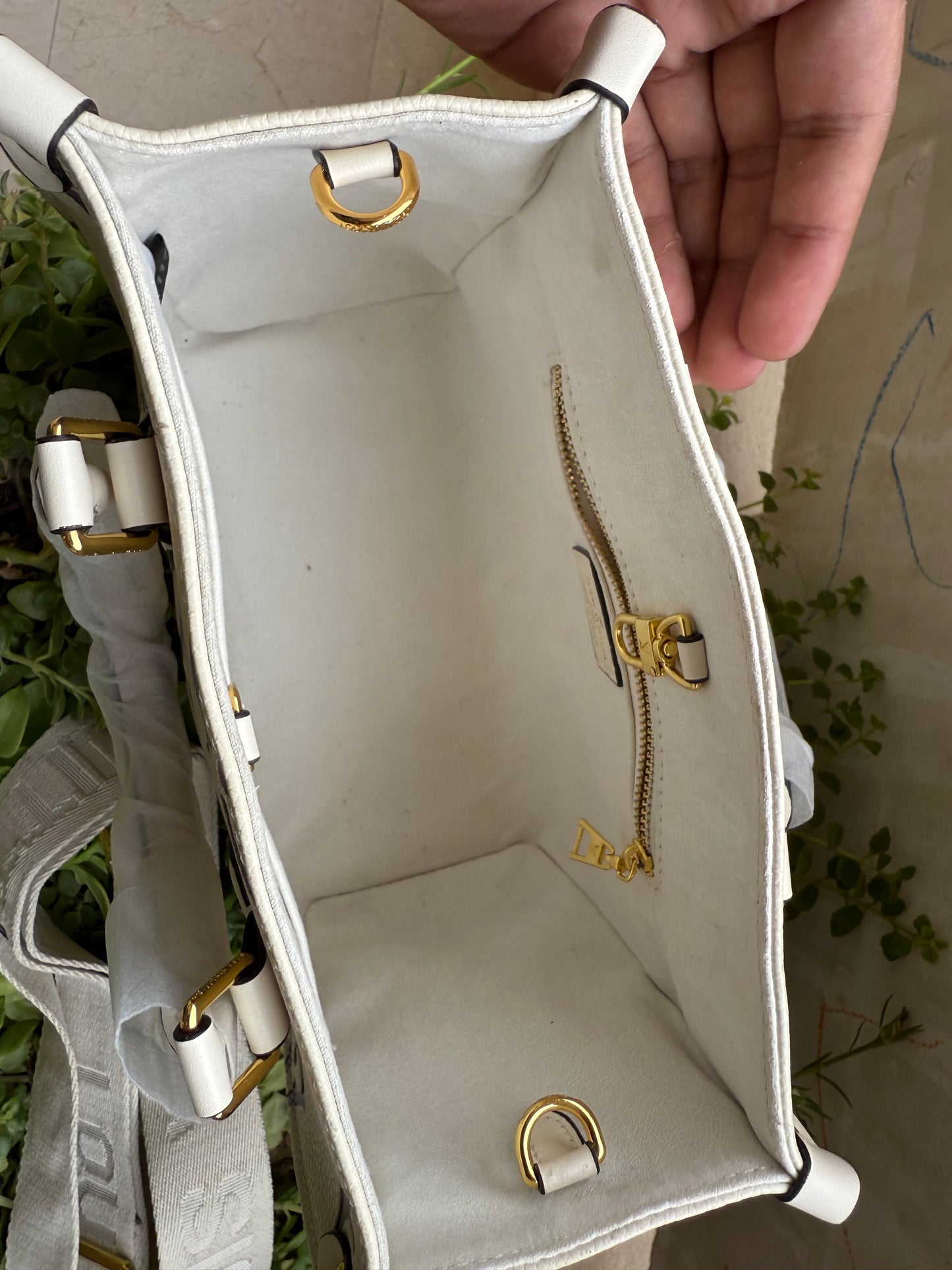 Louis Vuitton On the PM-With Folding Box ( Master Series )