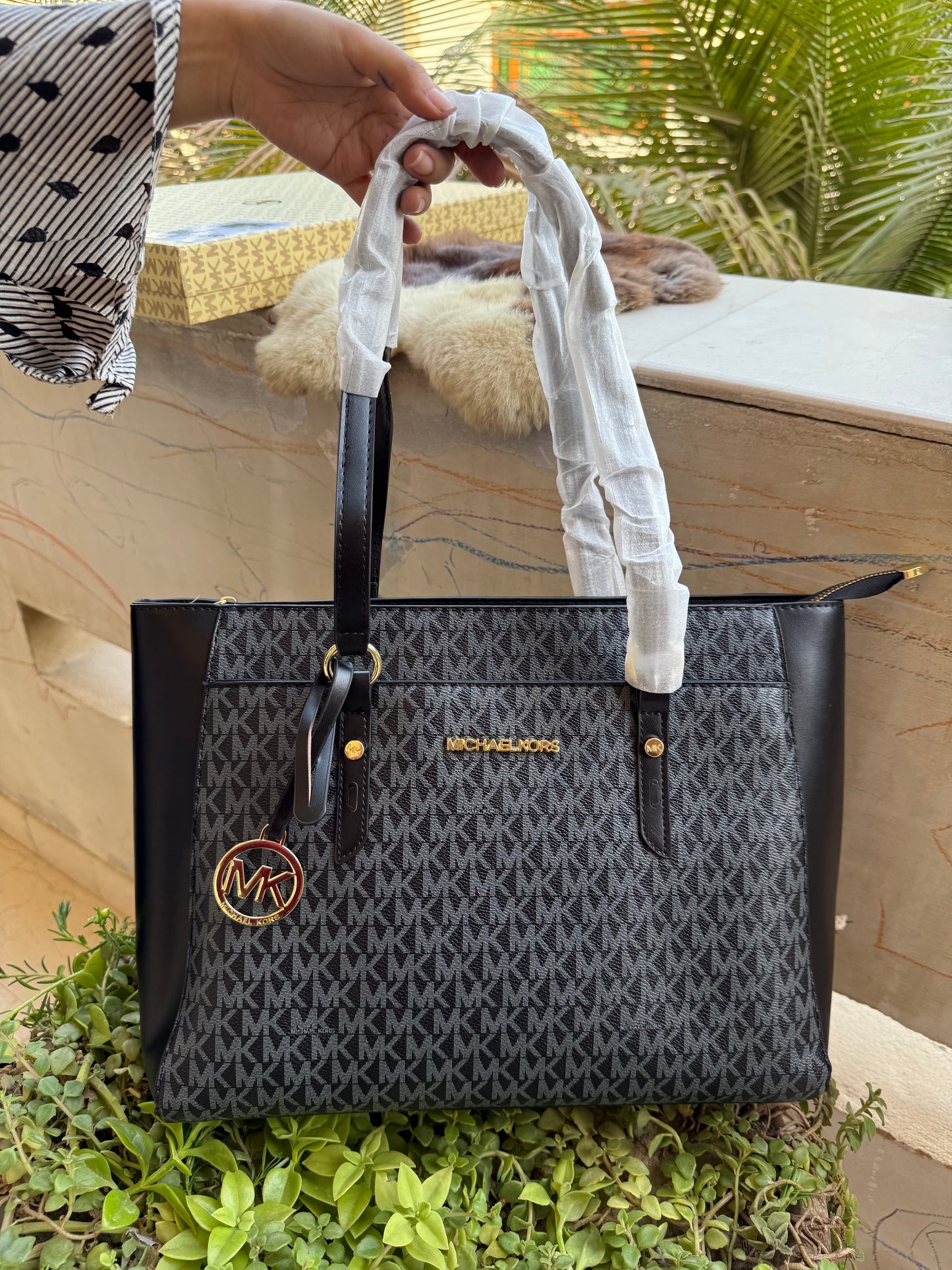 Michael Kors Tote With Box