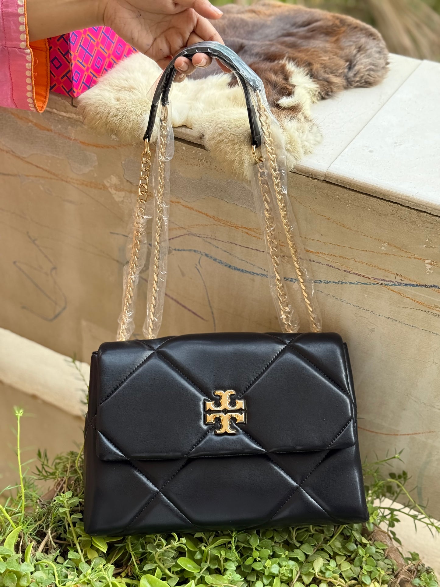 TORY BURCH KIRA DIAMOND QUILT SHOULDER BAG With Box ( Master Series )
