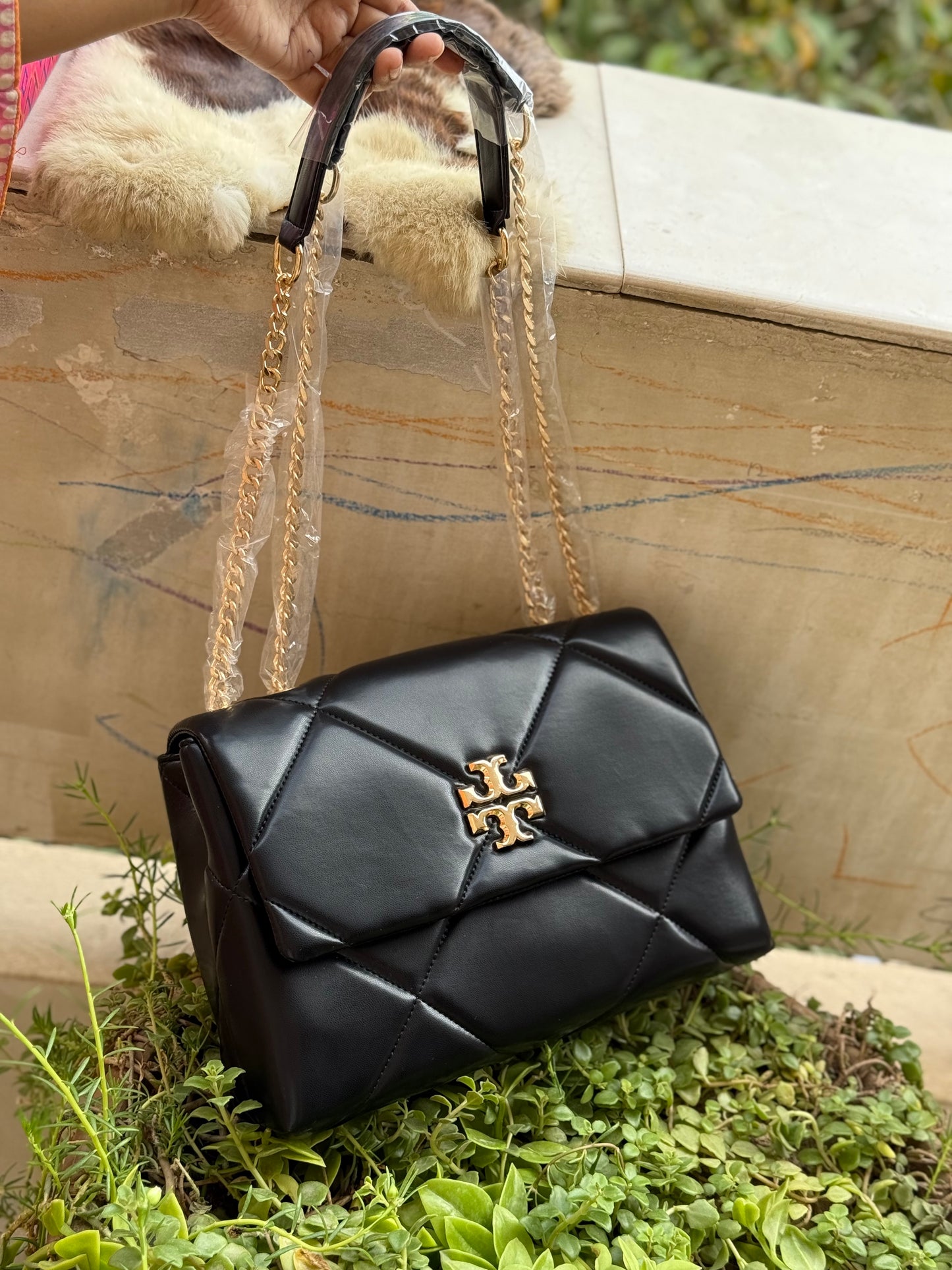 TORY BURCH KIRA DIAMOND QUILT SHOULDER BAG With Box ( Master Series )