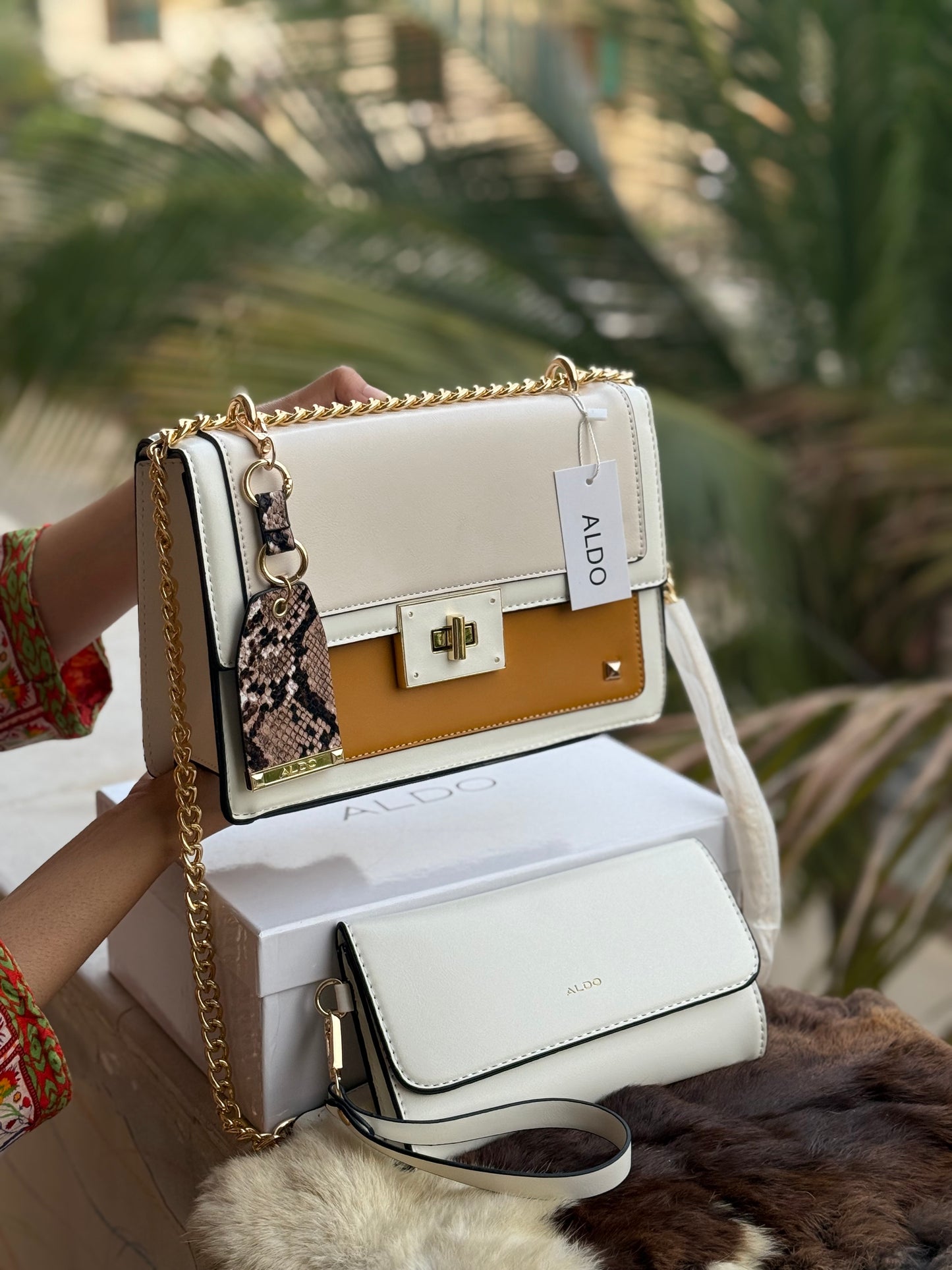Aldo Byworth Crossbody/Shoulder With Box