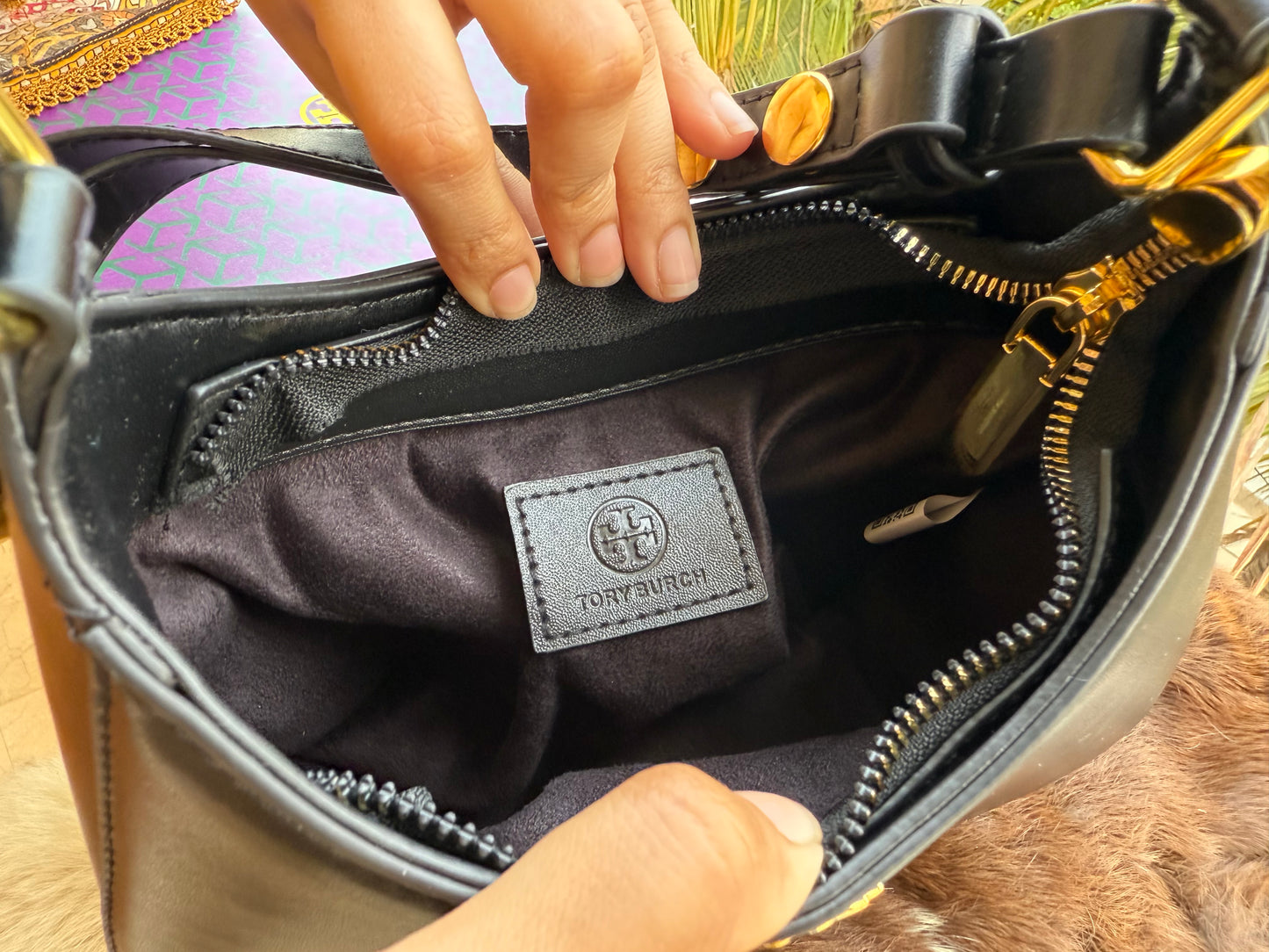 Tory Burch Emerson Hobo-Budget Series With Box