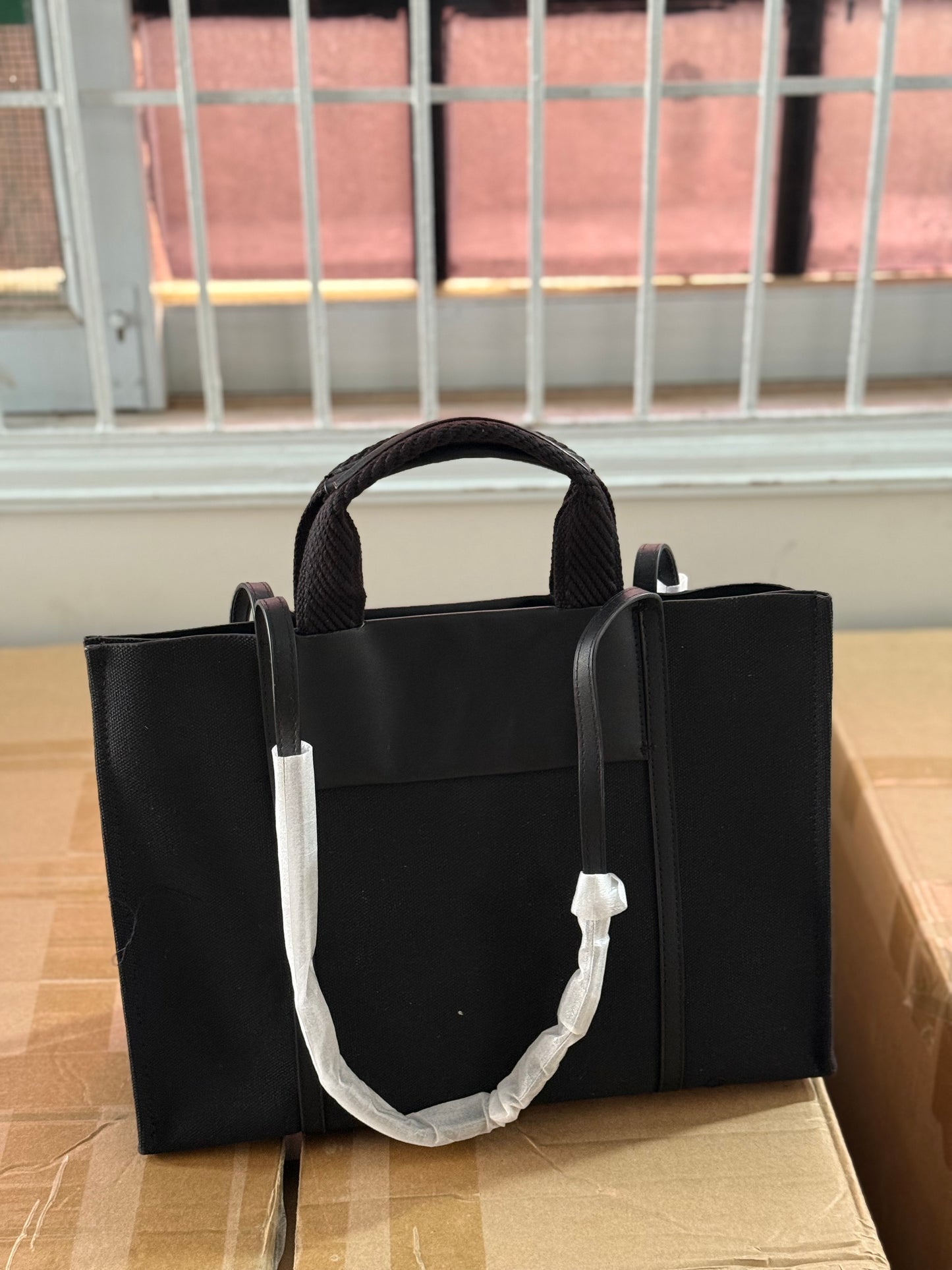 Charles & Keith SHALIA Full Size Tote All black ( Master Series )
