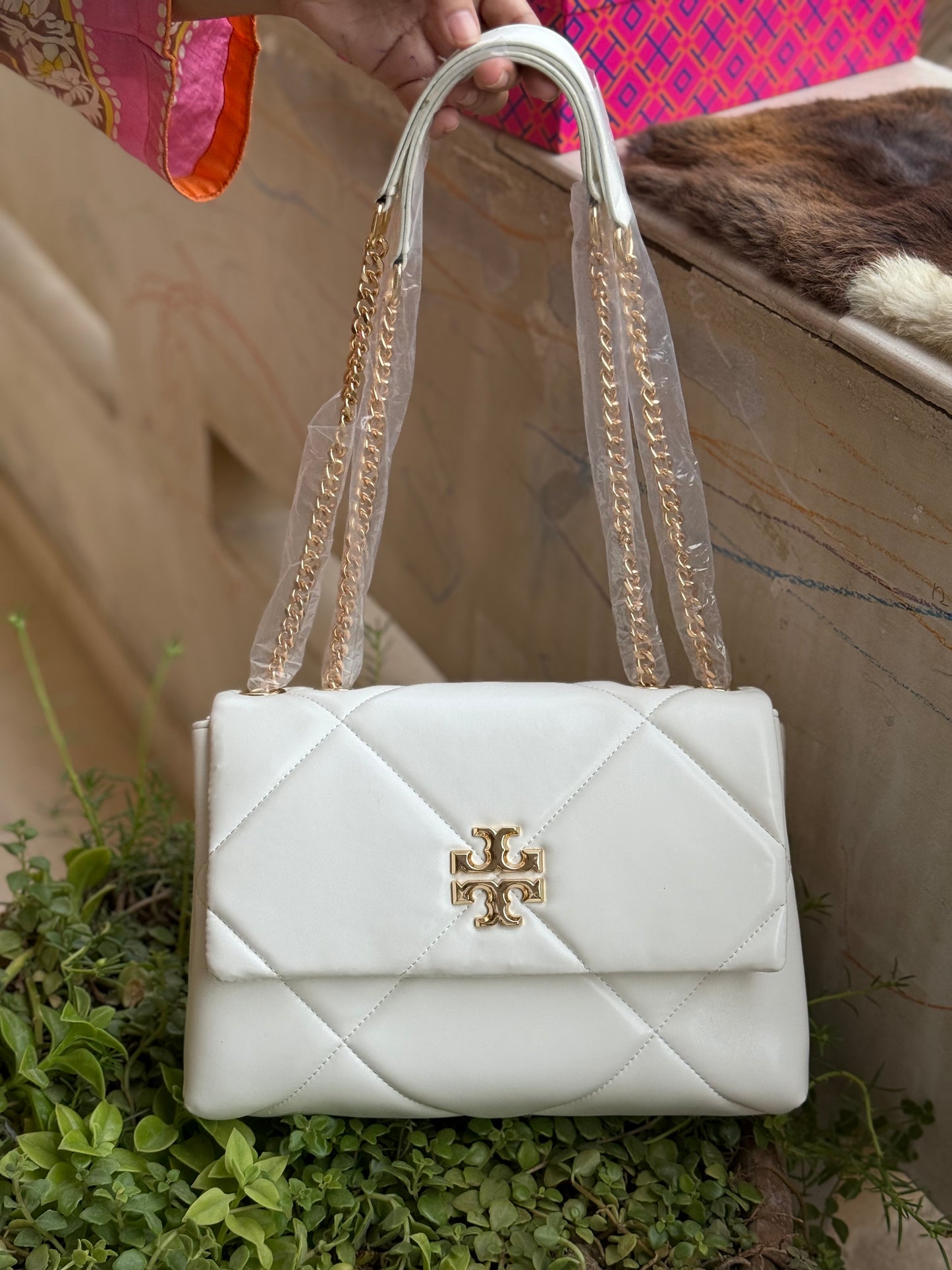 TORY BURCH KIRA DIAMOND QUILT SHOULDER BAG With Box ( Master Series )