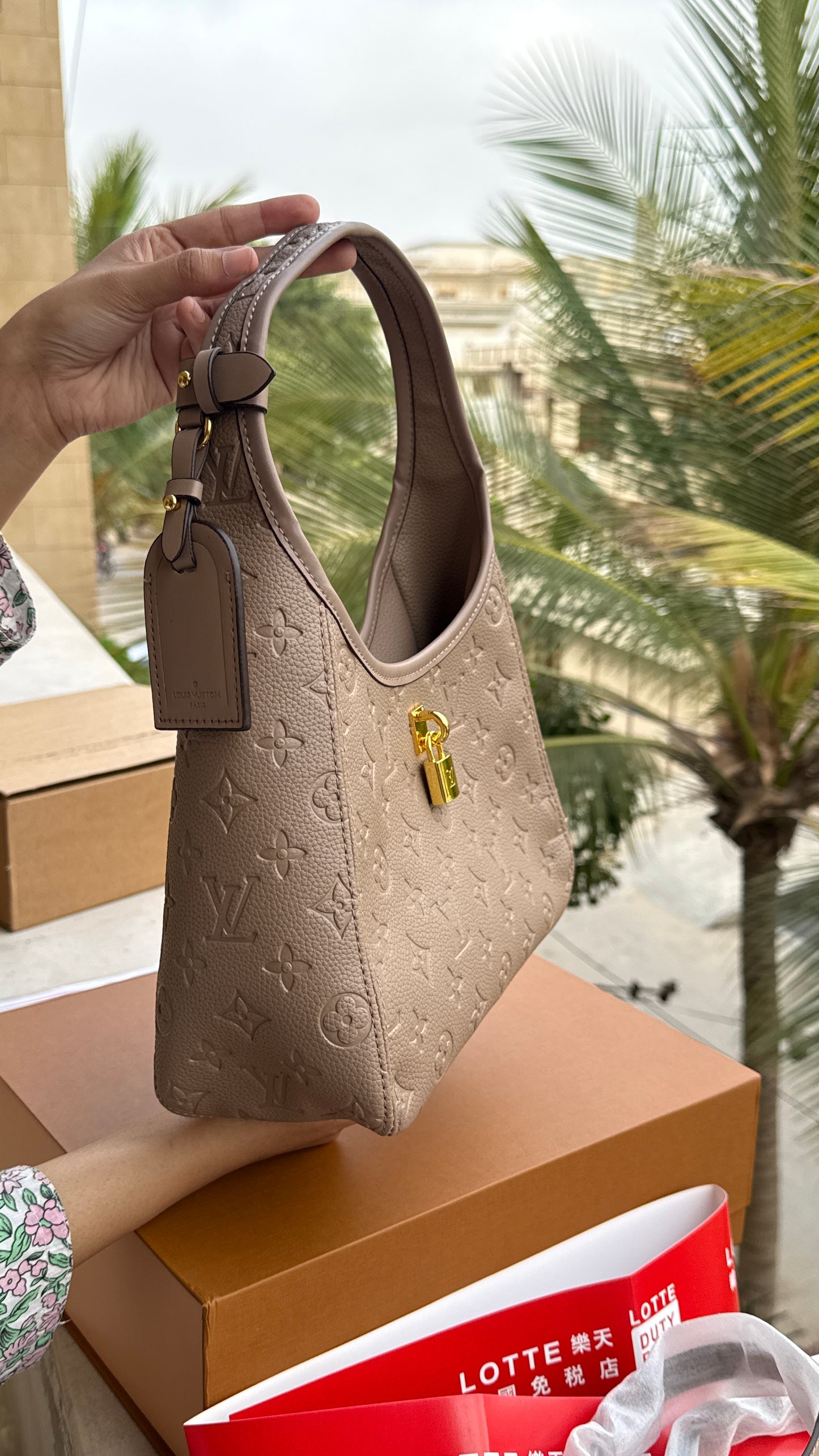 Louis Vuitton The Drop PM-Master Plus Series-Double box Folding