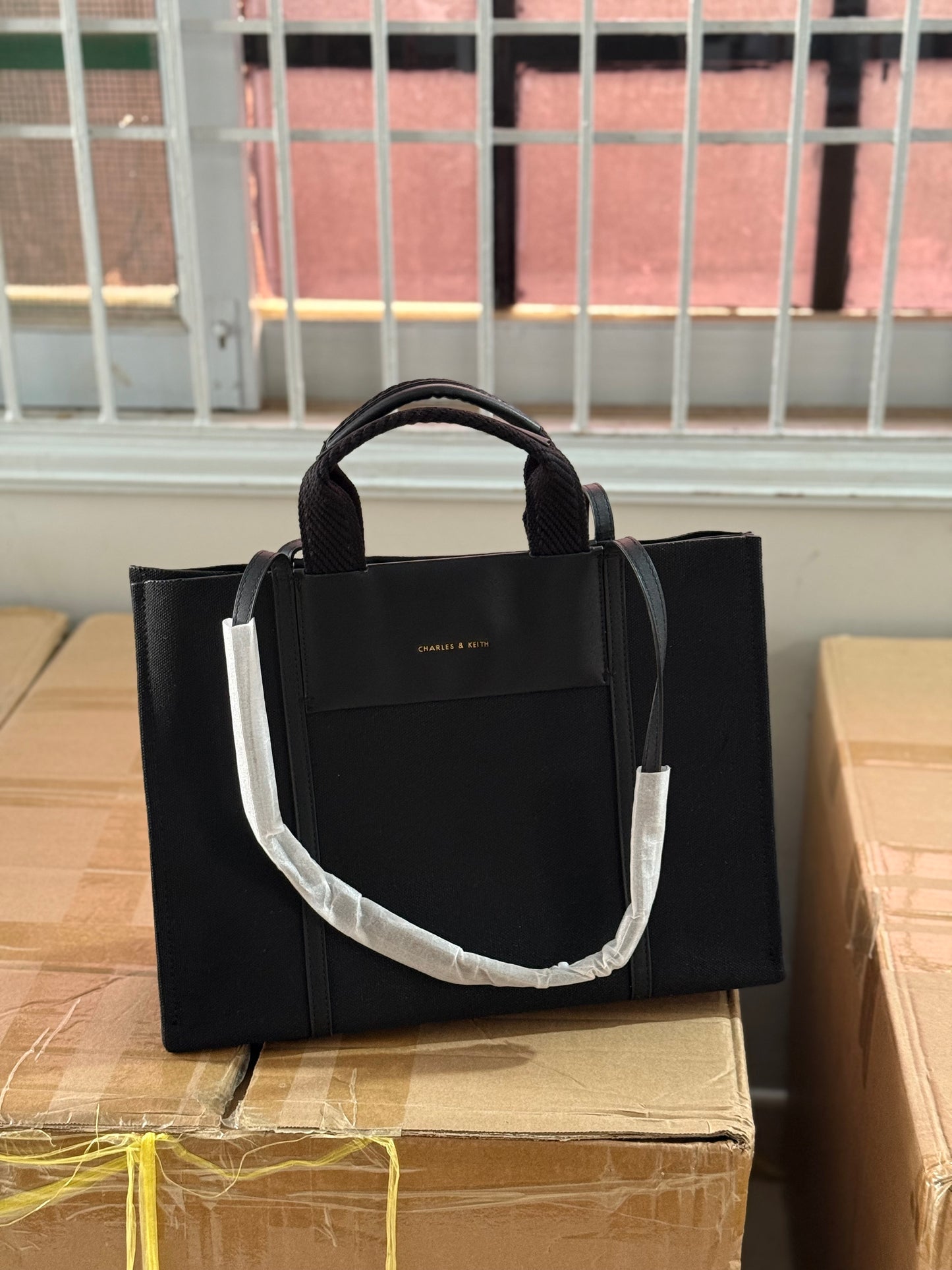 Charles & Keith SHALIA Full Size Tote All black ( Master Series )