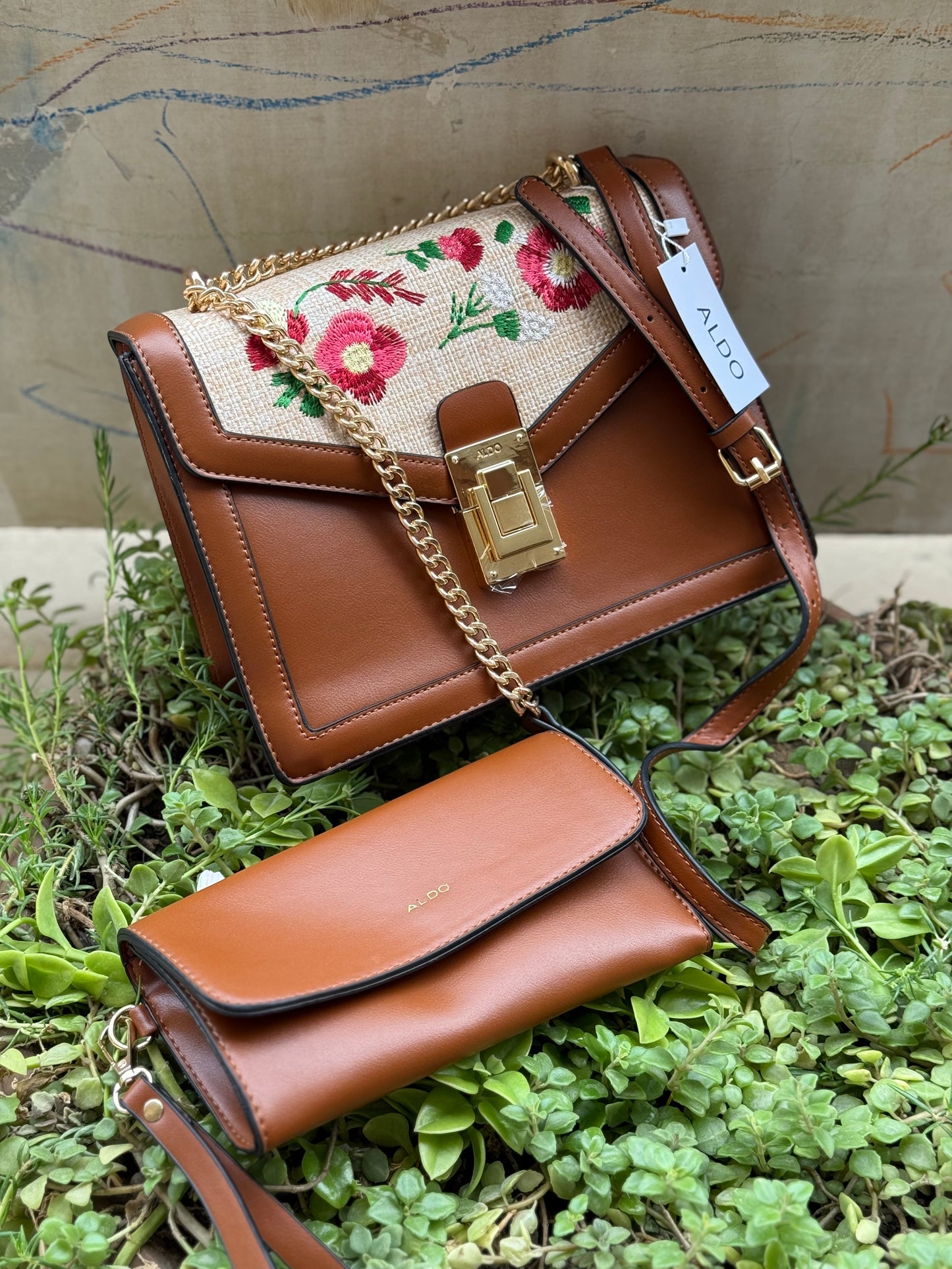 ALDO FLORAL Crossbody- with pouch!
