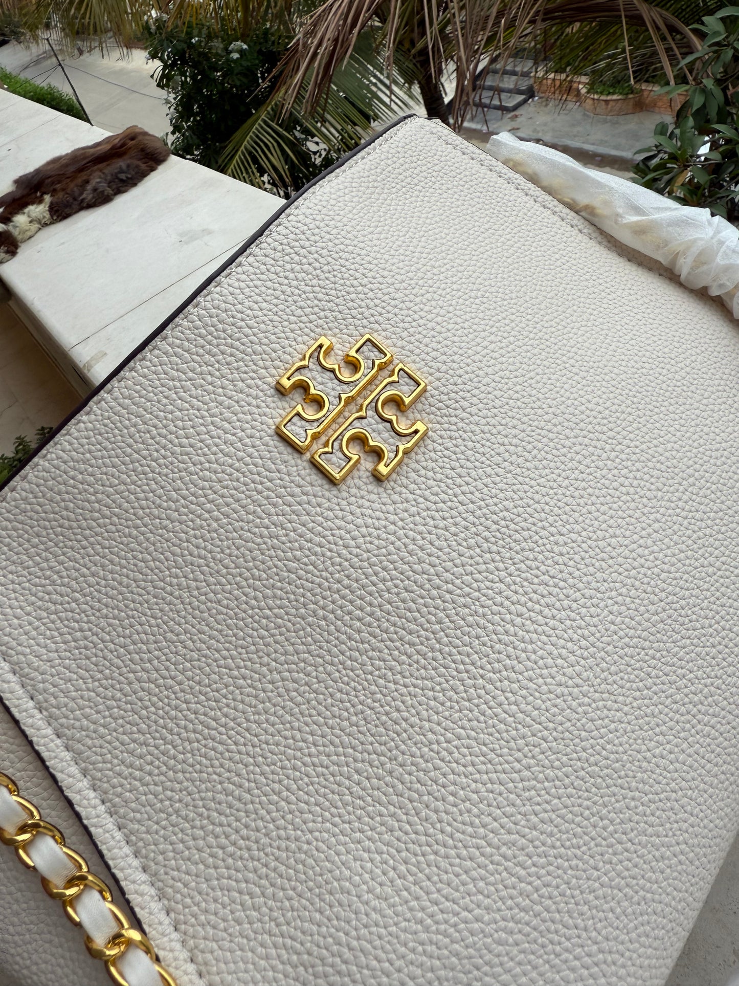 Tory Burch Britten Slouchy Tote Milky White/Cream ( Master Series )