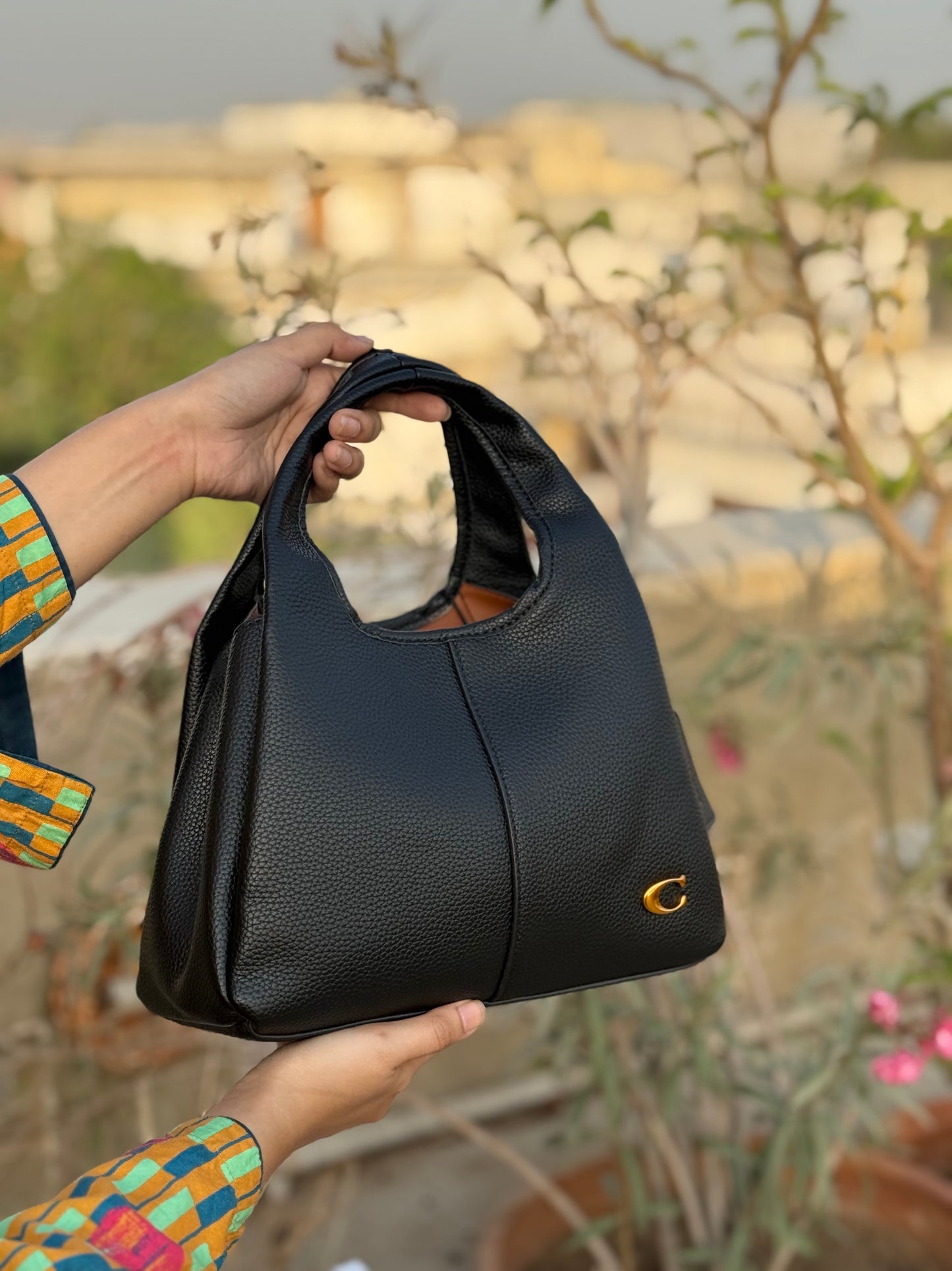 Coach Lana 23 Shoulder bag with box ( Master Series )