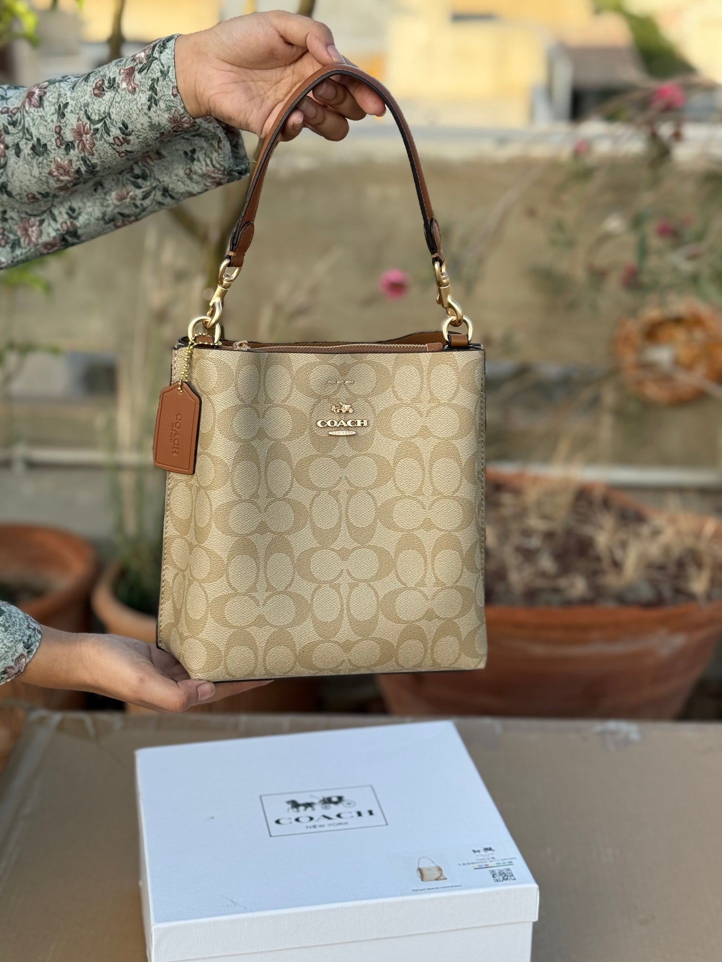 Coach Mollie 22 Bucket Bag Master Plus Series With box