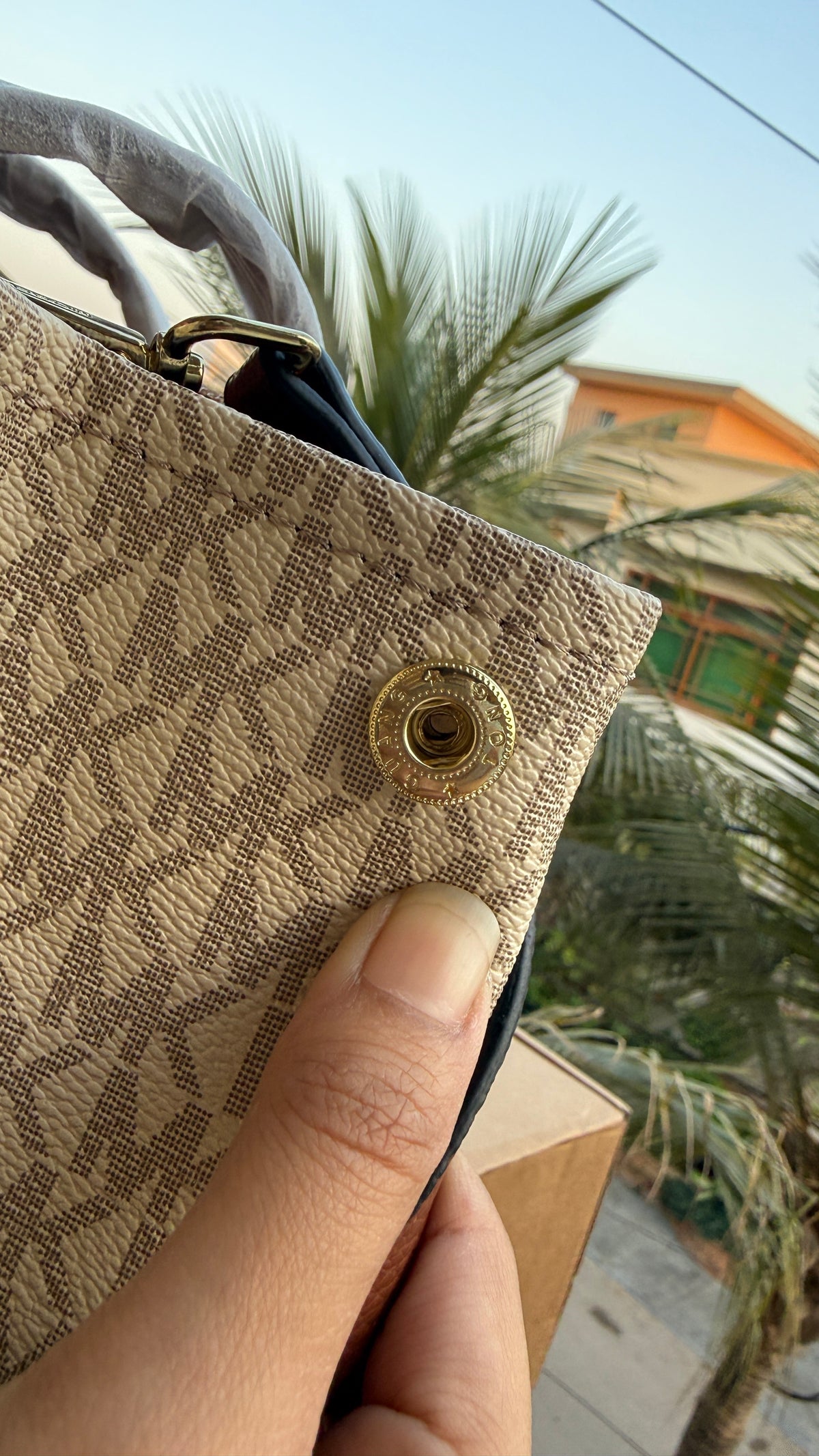 Michael Kors Romee Satchel-Master Plus Series-Folding Box