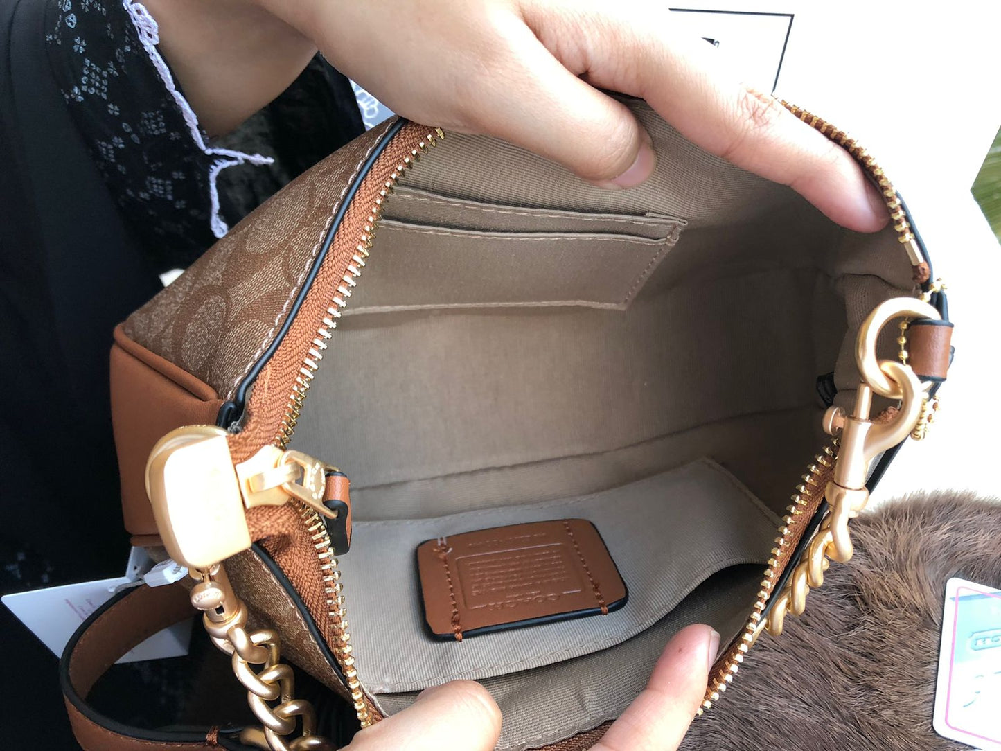 Coach Teri Hobo Bag ( Master Series ) With Box Packaging