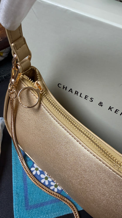 Charles & Keith Elspeth  Chain-Link Shoulder Bag.