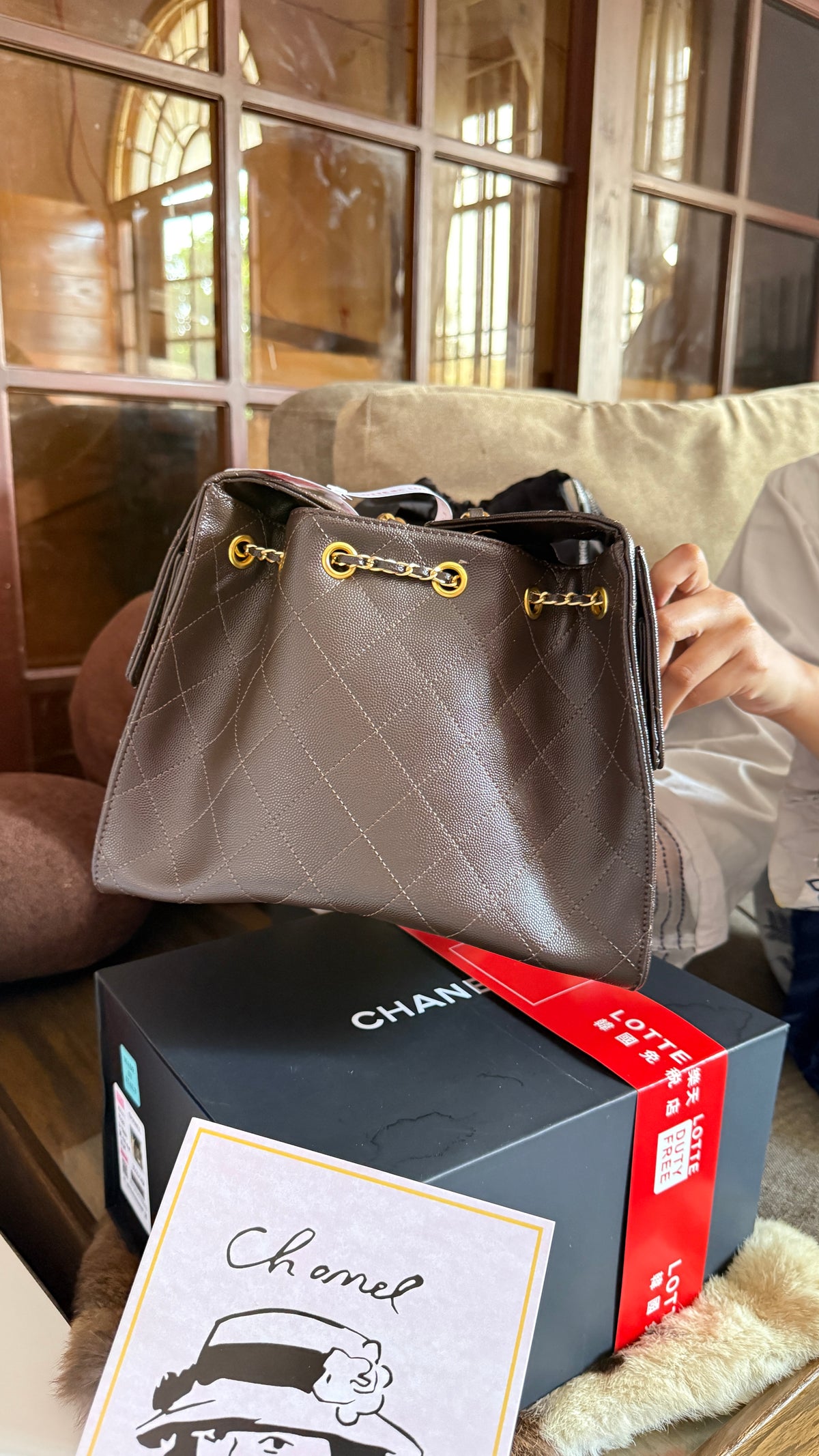 Chanel 25 small quilted hobo bag-AAA Series-Folding box Packaging.