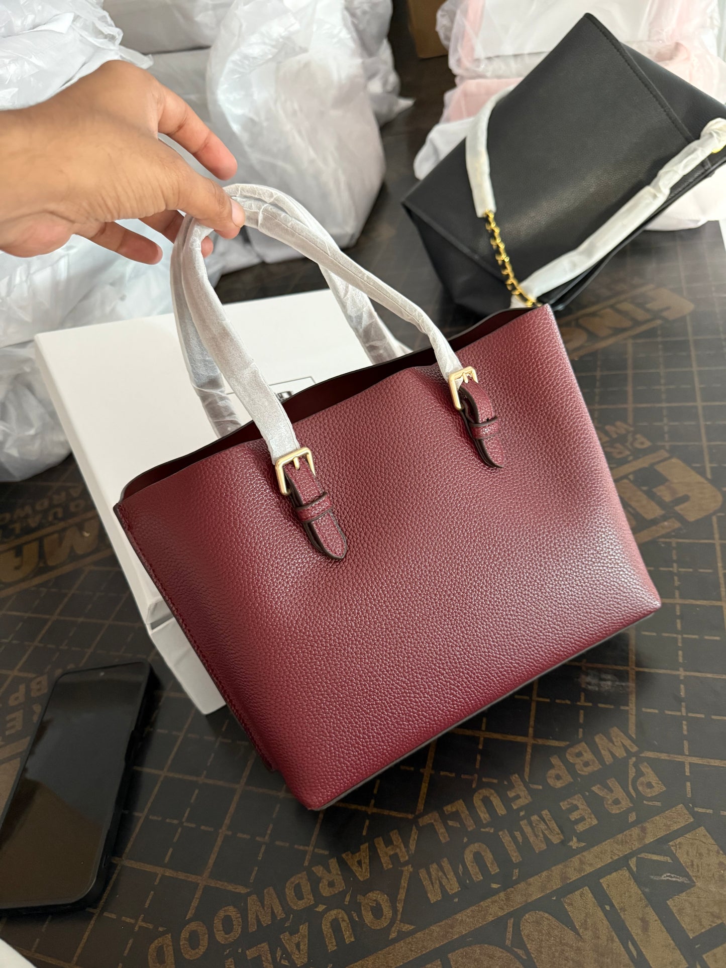 Coach Mollie 25 Tote Bag! Master Series With Box Packaging.