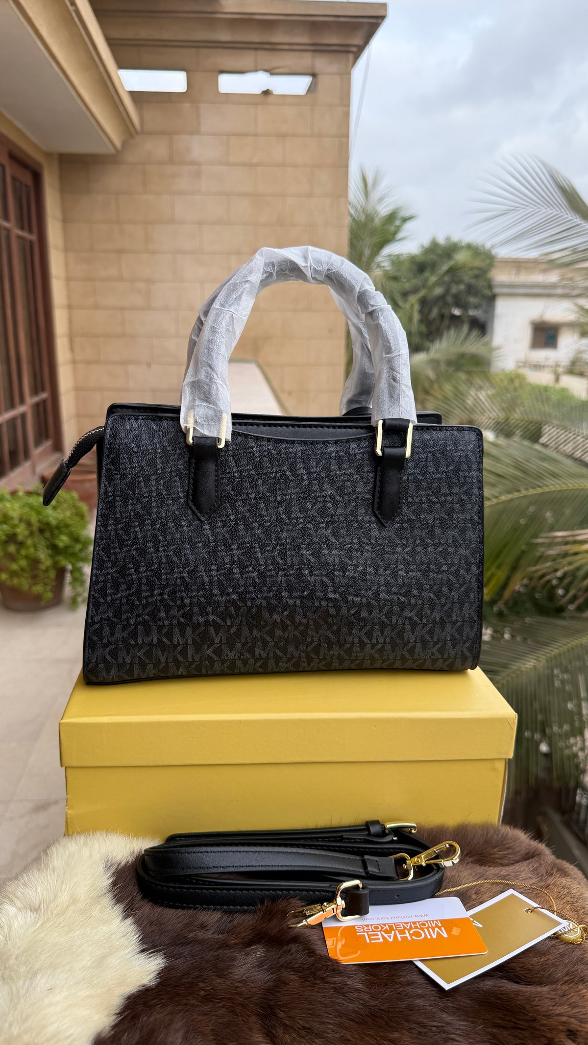 Michael Kors Laila Signature Monogram Hand bag With box.