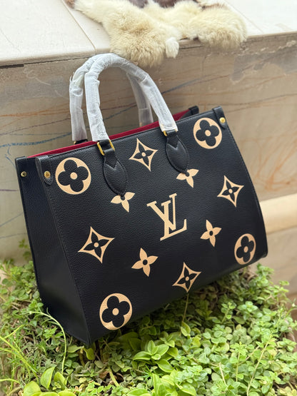 Louis Vuitton On the go MM Master Series.