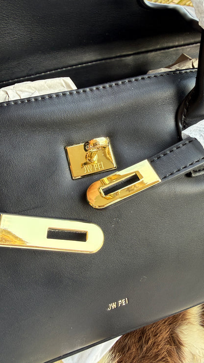 JW PEI Yara Shoulder bag Master Plus Series.