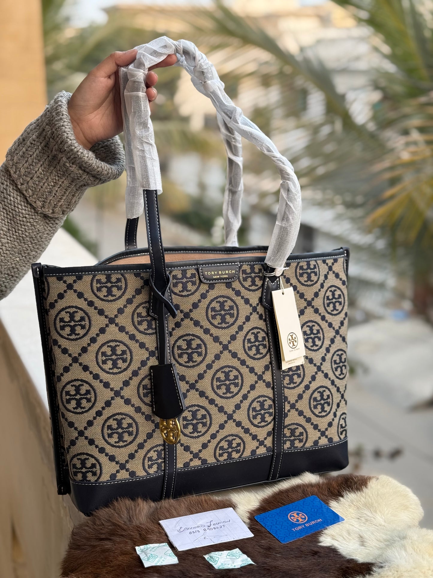 .Tory Burch Perry Monogram tote Navy Blue