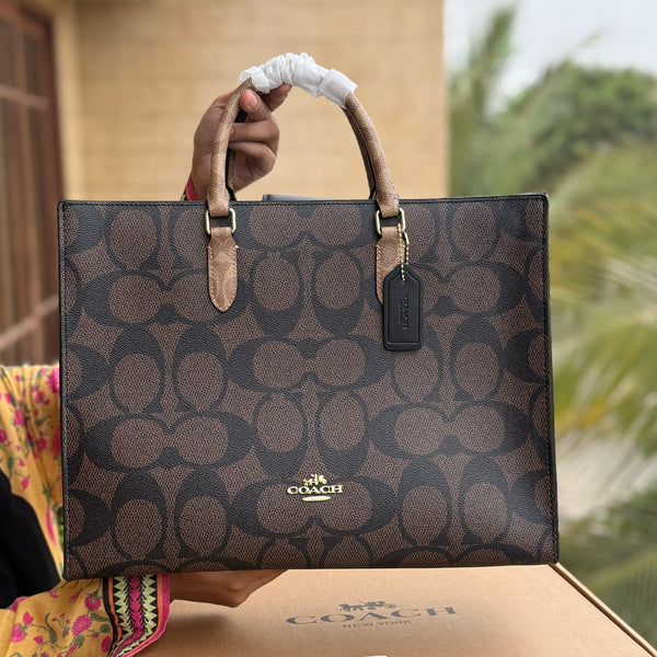 Coach Maggie Tote Bag-Master Series-With Box