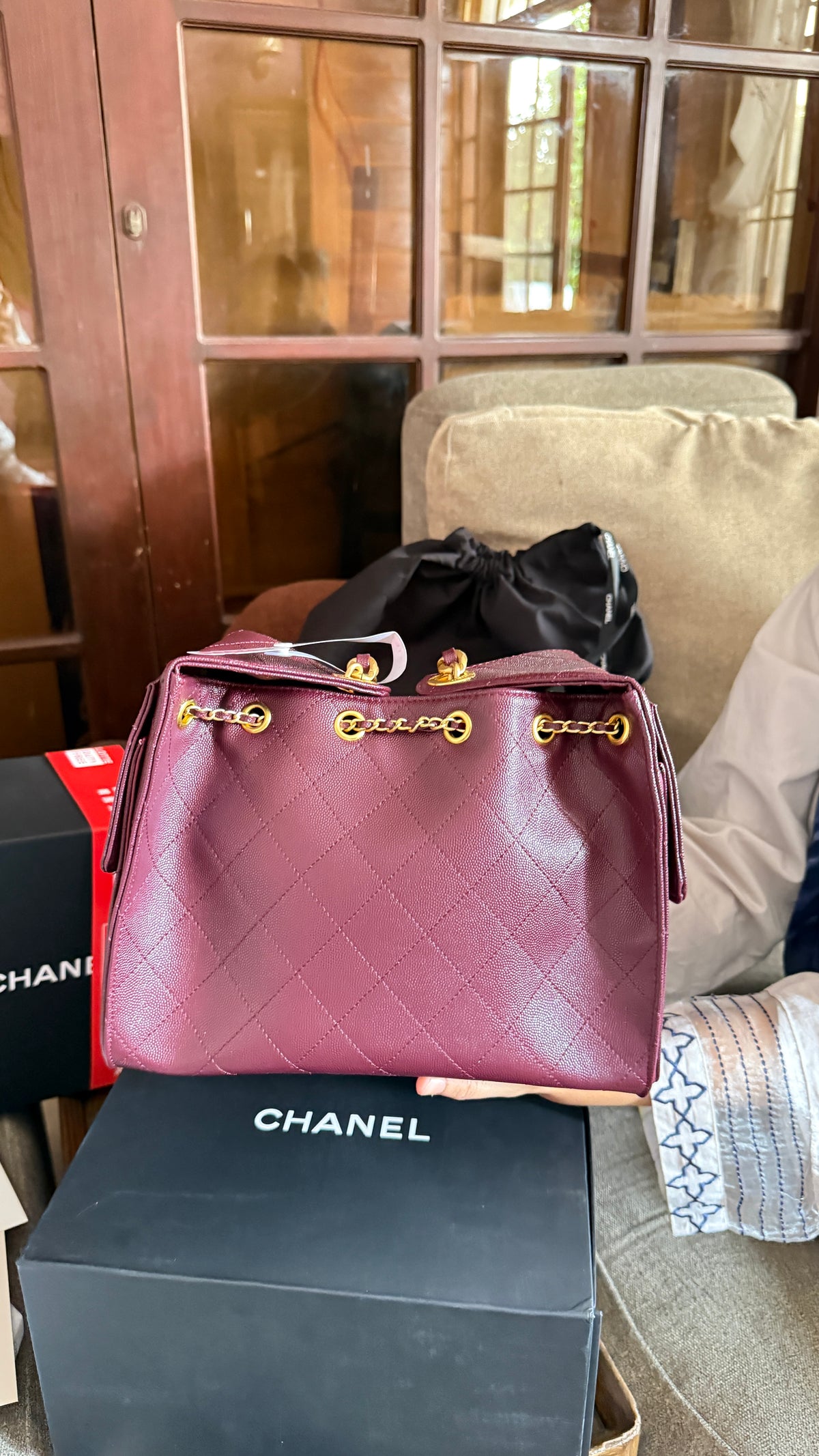 Chanel 25 small quilted hobo bag-AAA Series-Folding box Packaging.