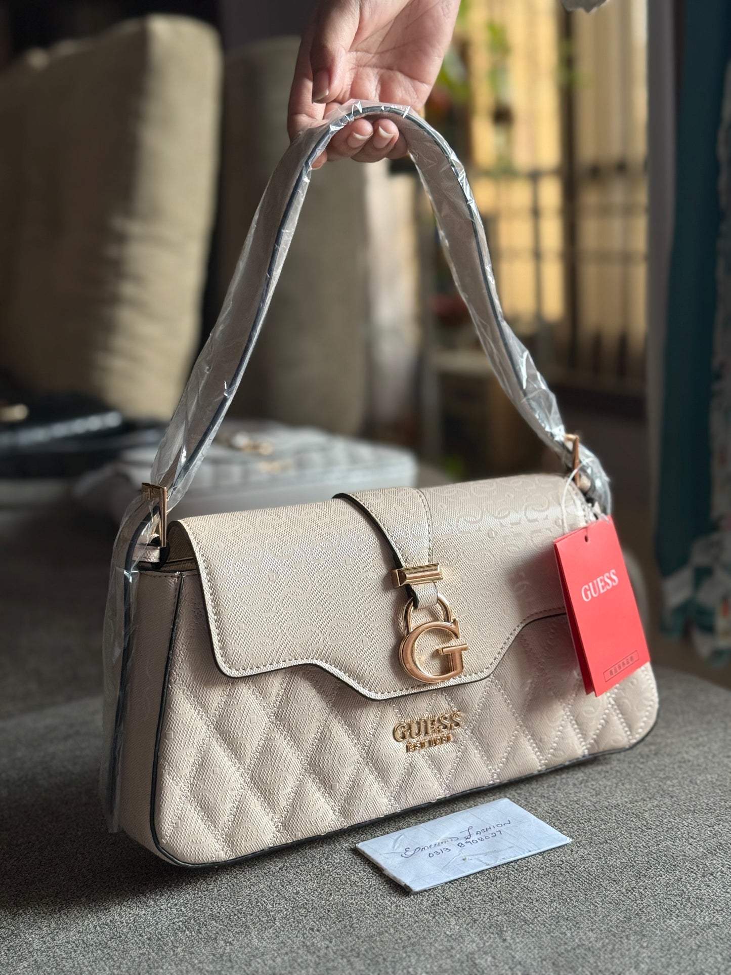 G U E S S ADI Flap Shoulder Bag AAA