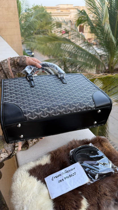 GOYARD Handbag.