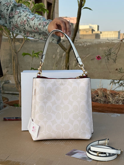 Coach Mollie 22 Bucket Bag Master Plus Series With box