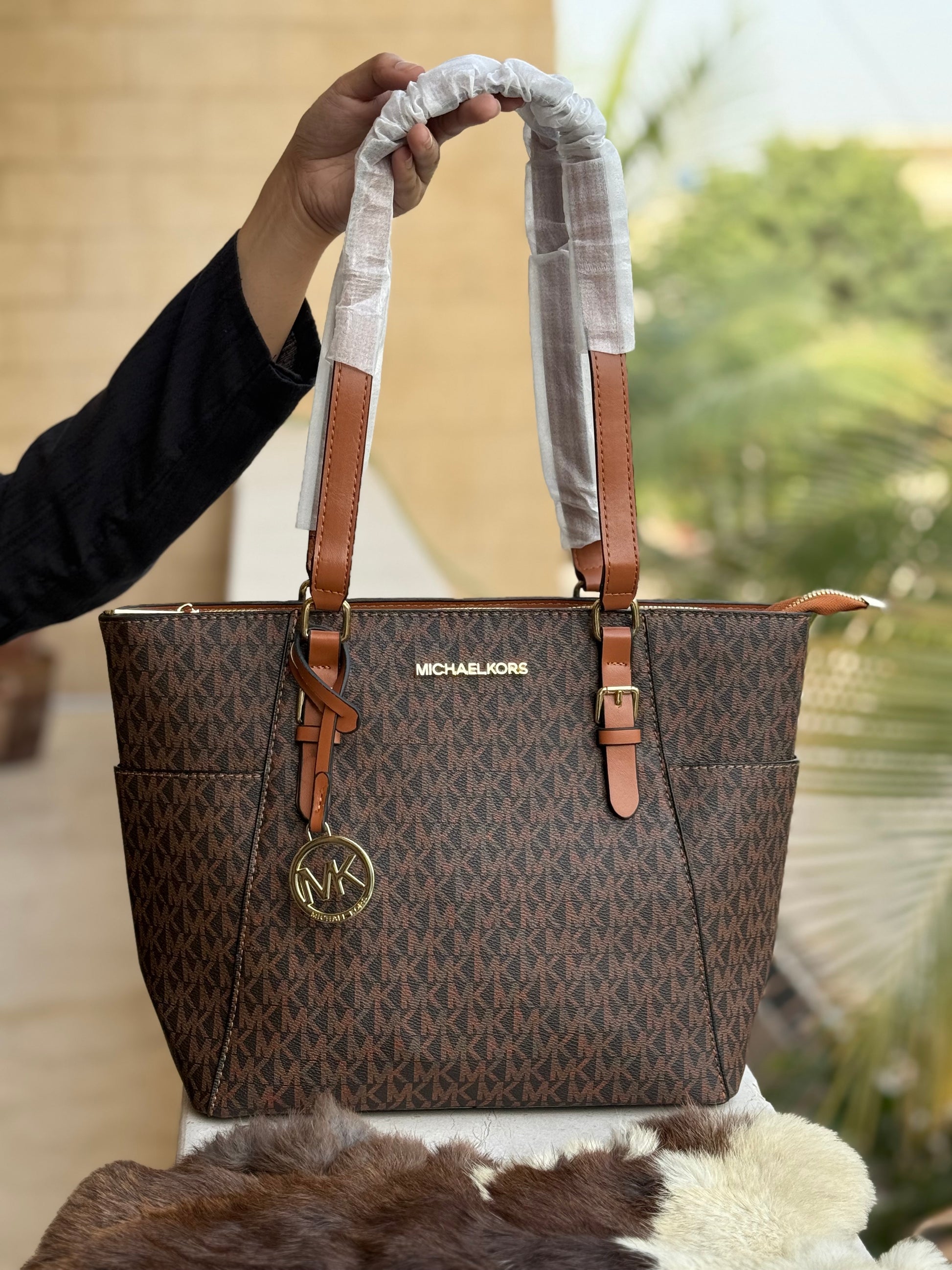 Logo Tote Bag Michael Kors Pk Voyager Large Color-Block Signature