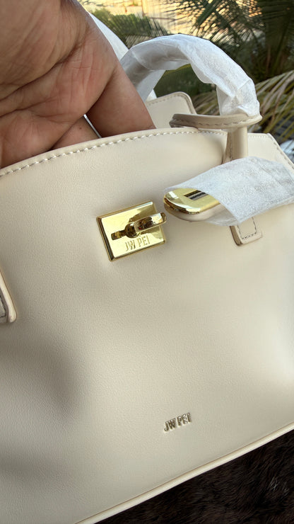 JW PEI Yara Shoulder bag Master Plus Series.