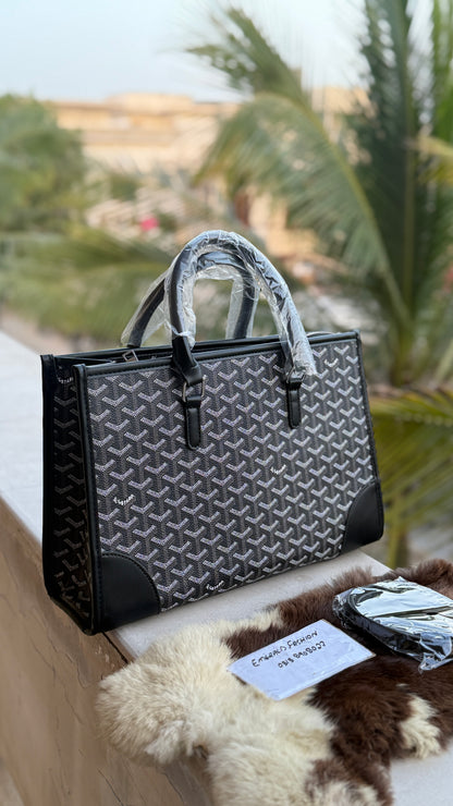 GOYARD Handbag.